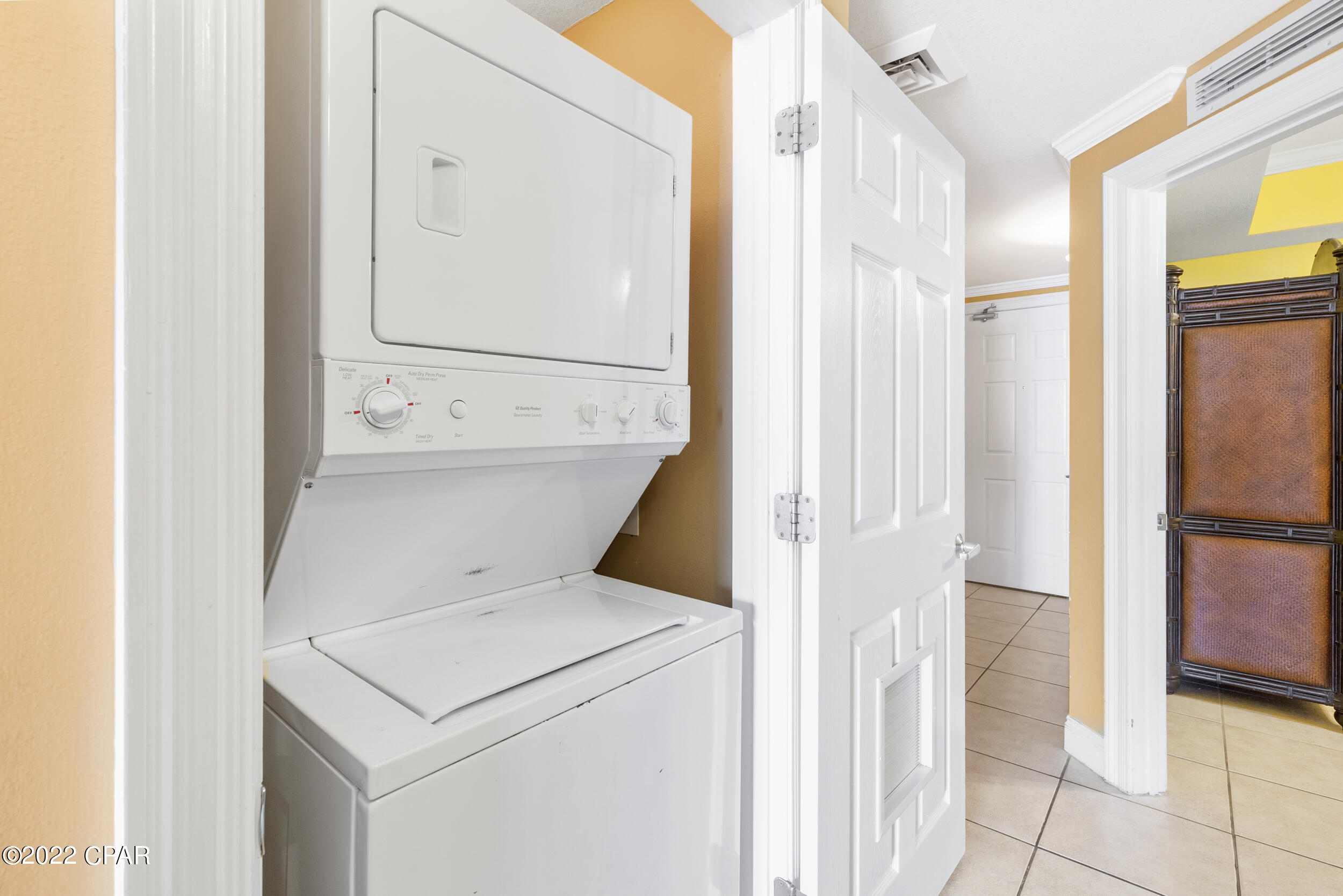 Calypso Towers I - Residential