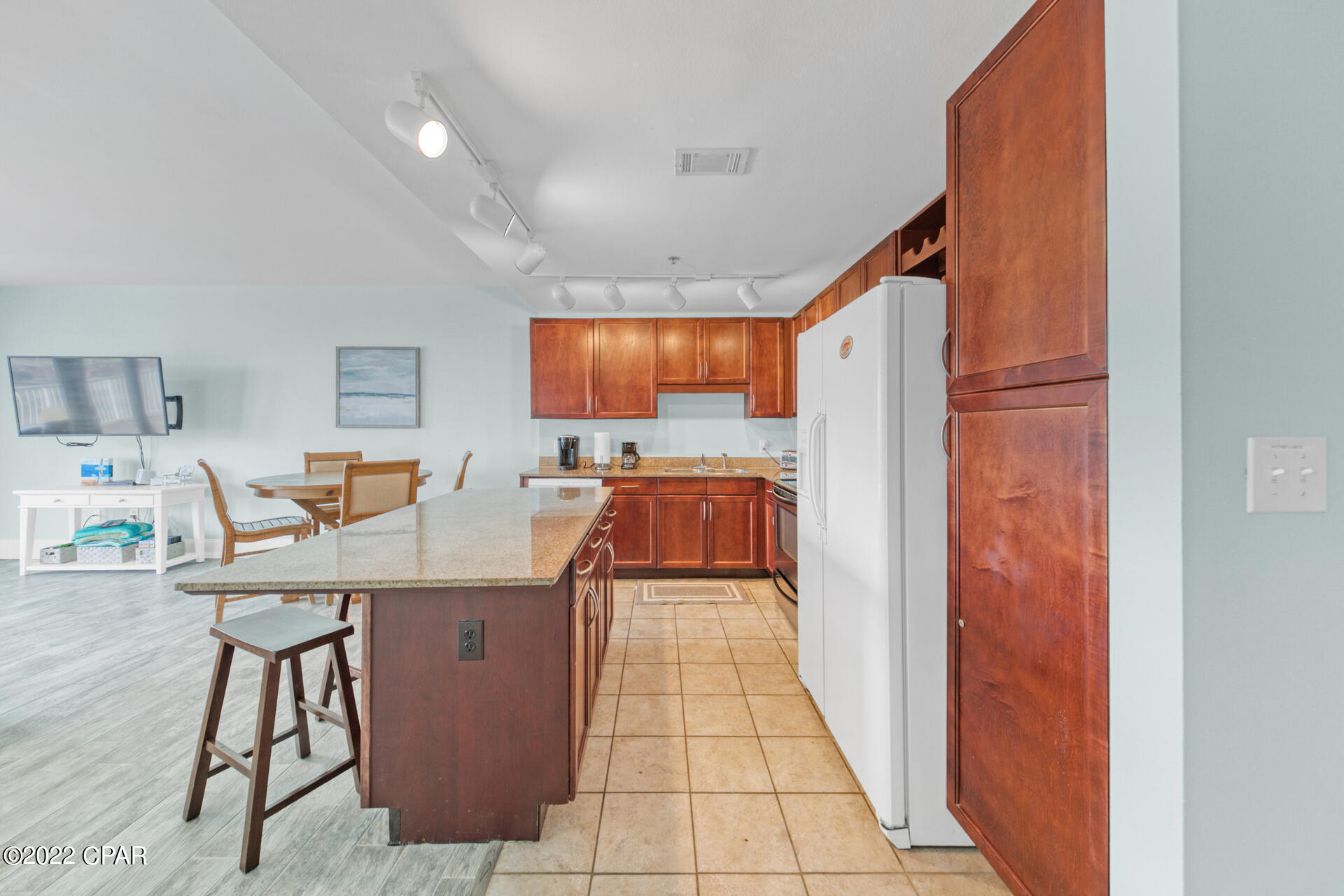 Laketown Wharf - Residential