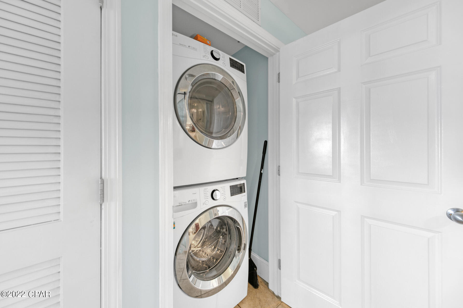 Laketown Wharf - Residential