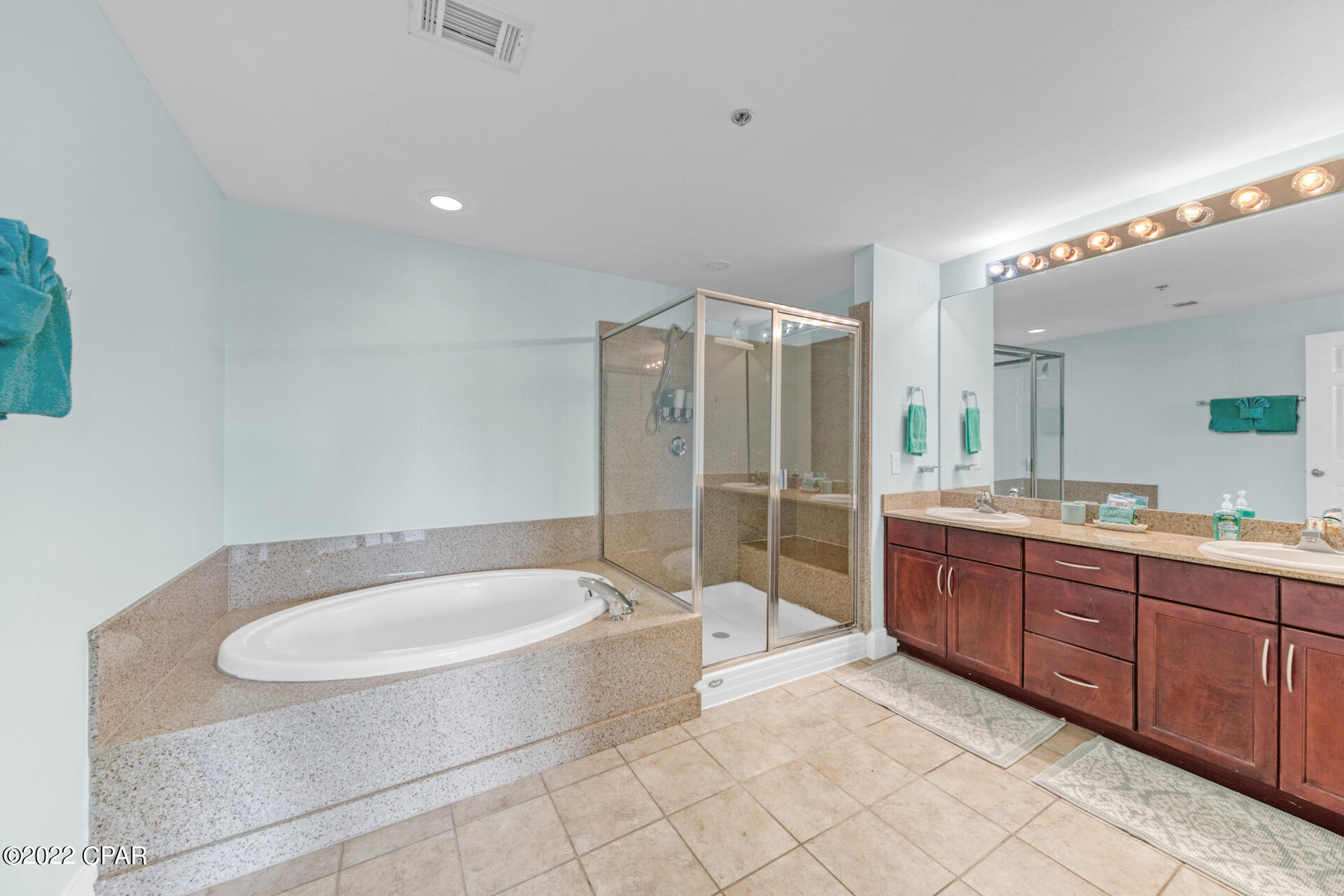 Laketown Wharf - Residential