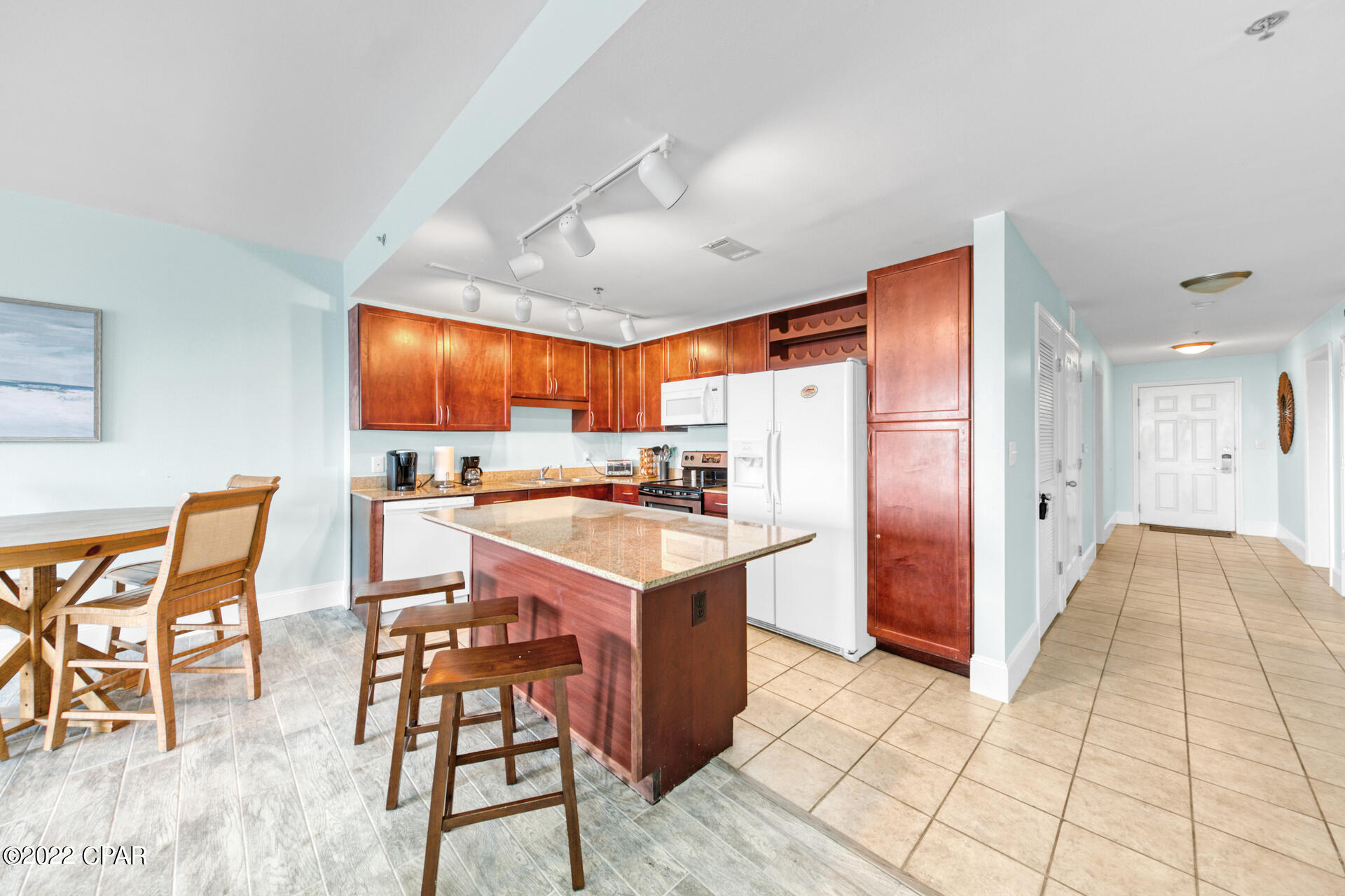 Laketown Wharf - Residential