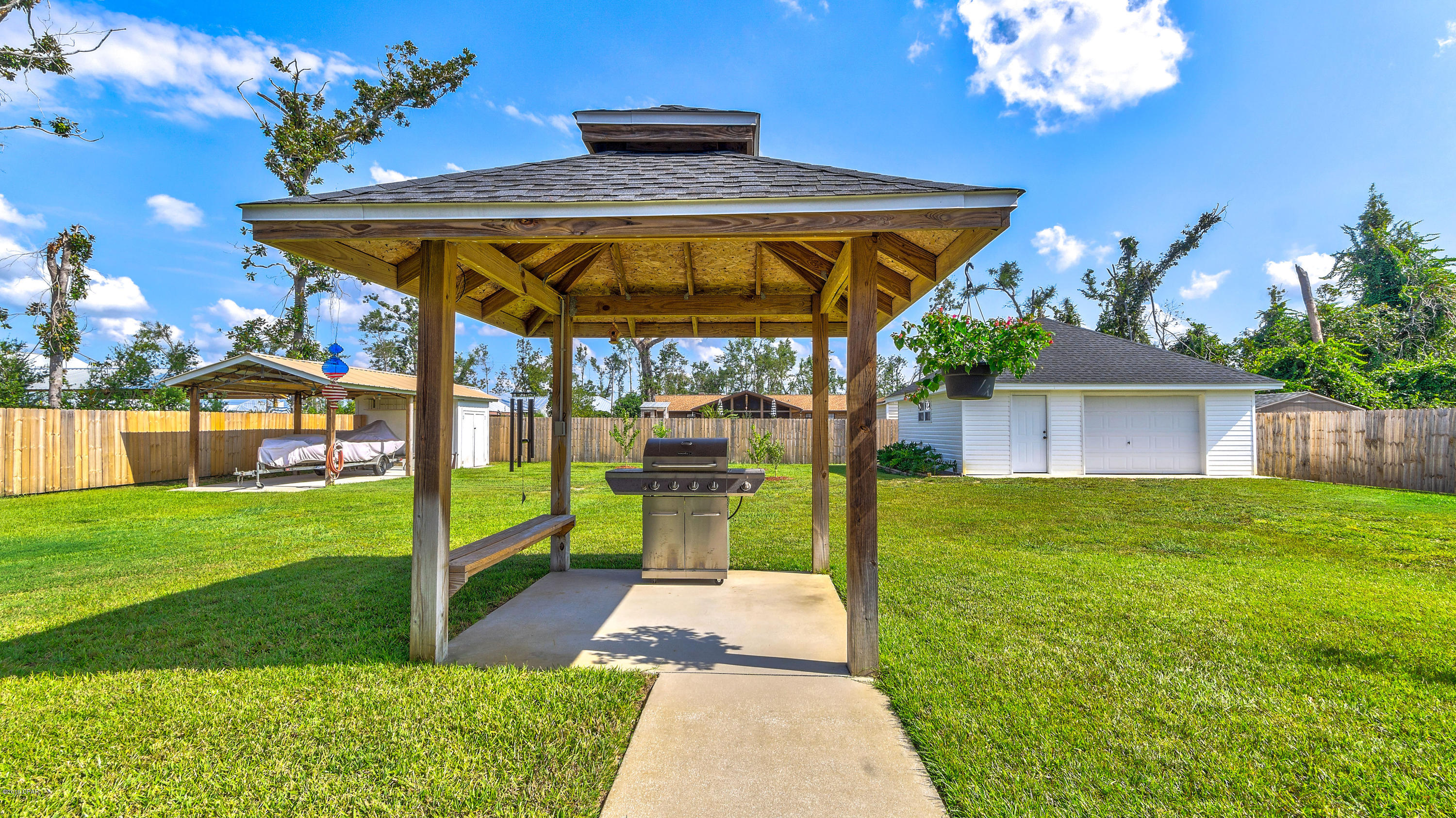 Lake Forest Estates - Residential