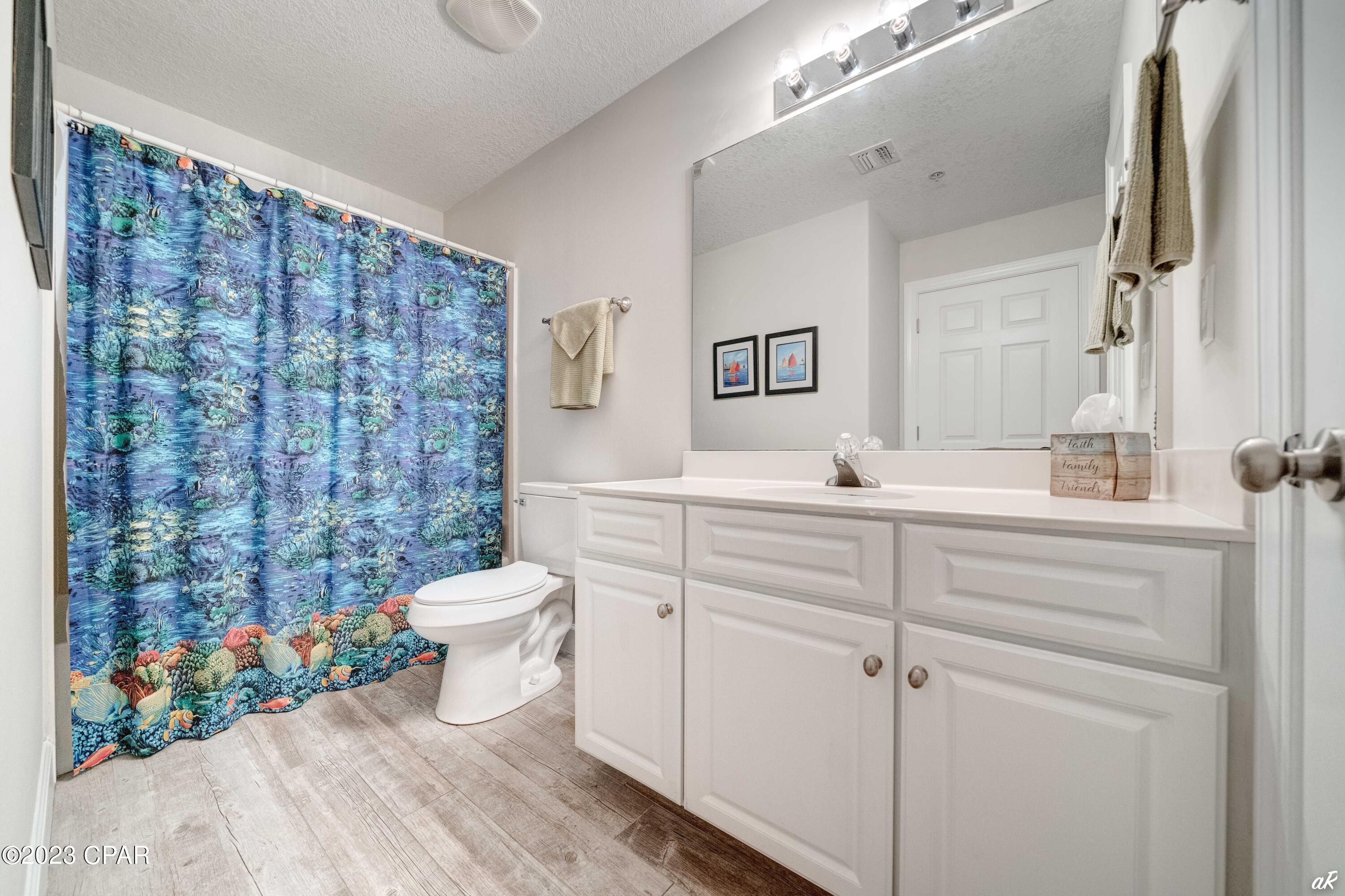 Emerald Isle - Residential