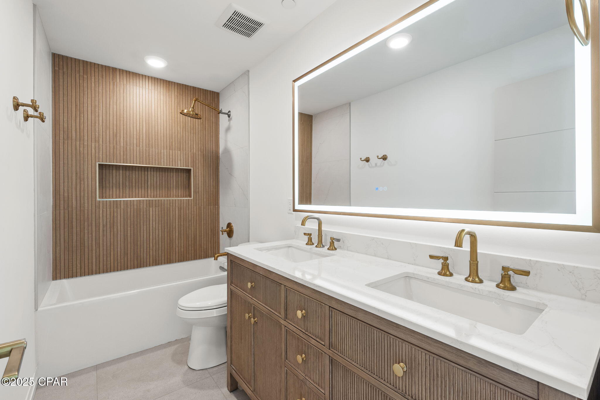 Laketown Wharf - Residential