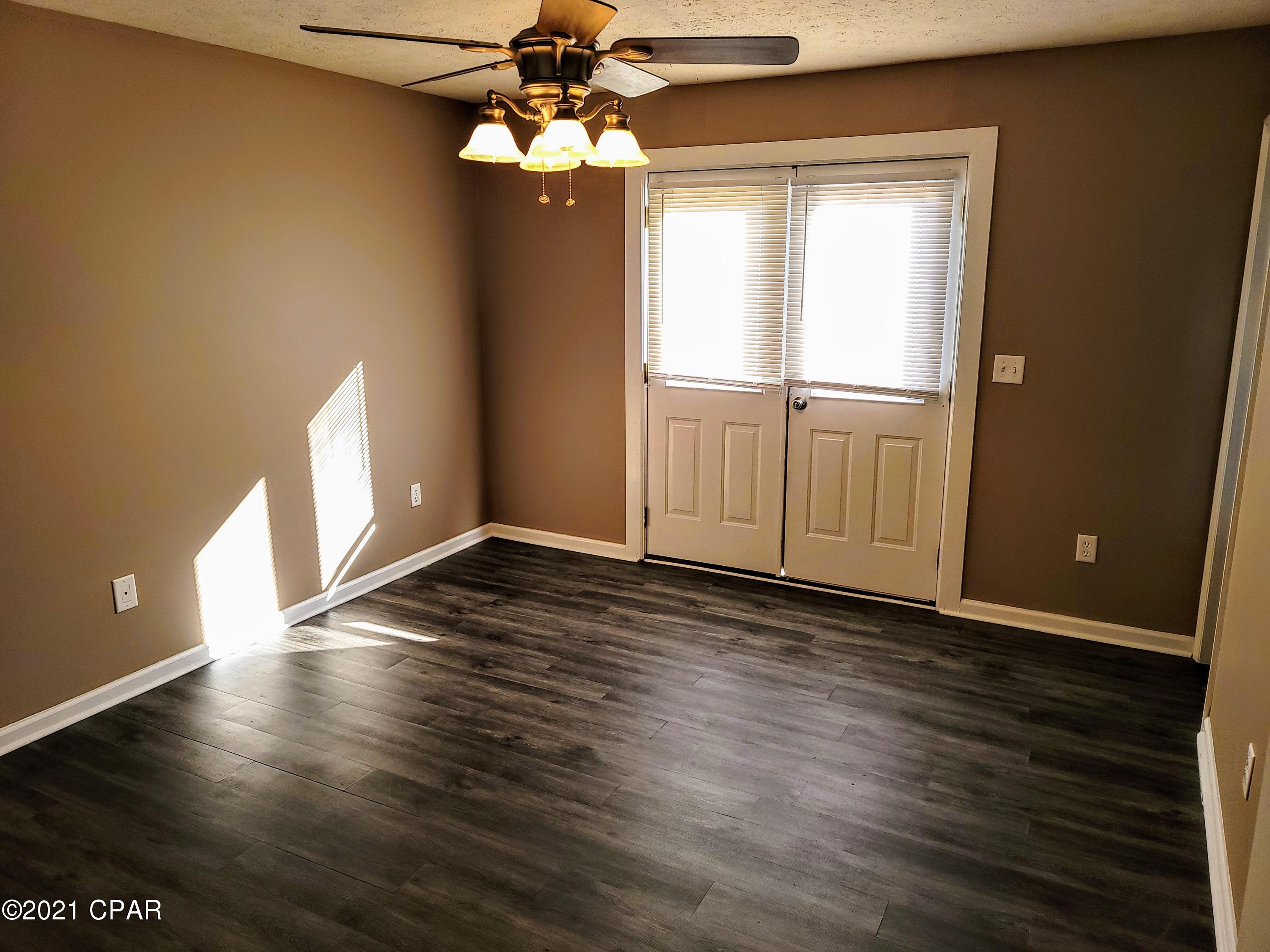 Venetian Villa - Residential Lease
