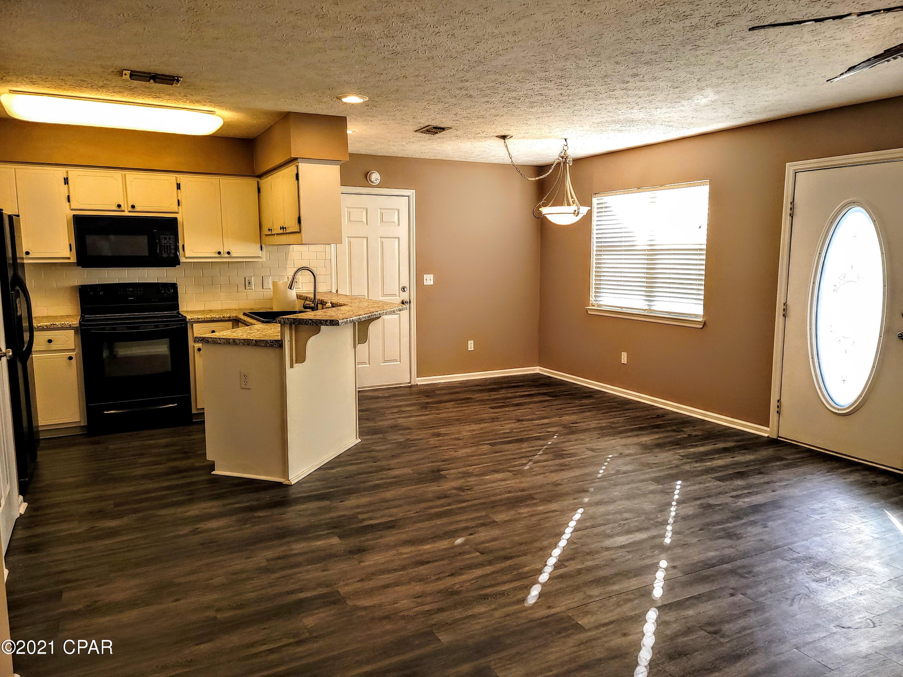 Venetian Villa - Residential Lease