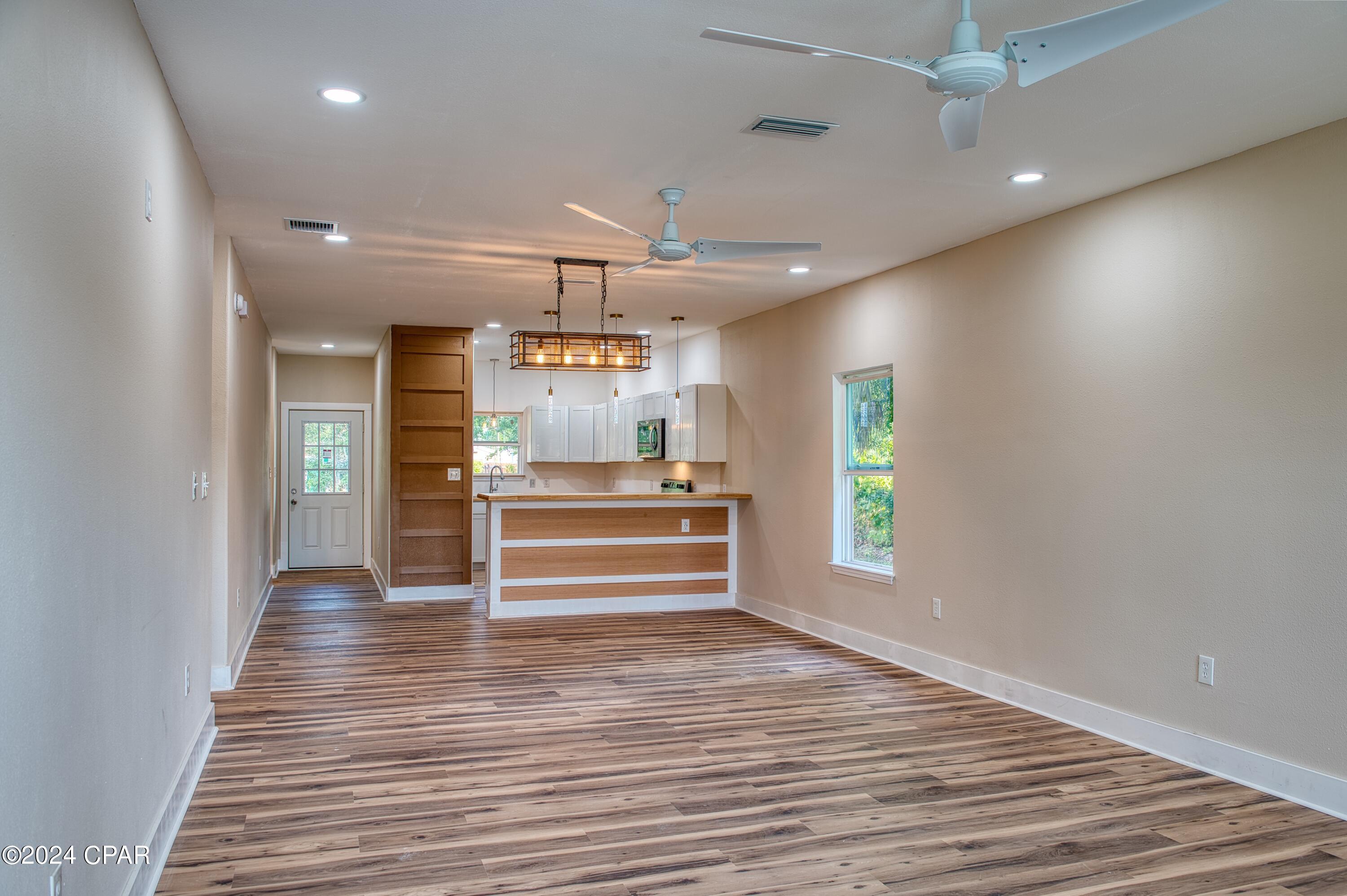 Towne & Country Lake Estates - Residential