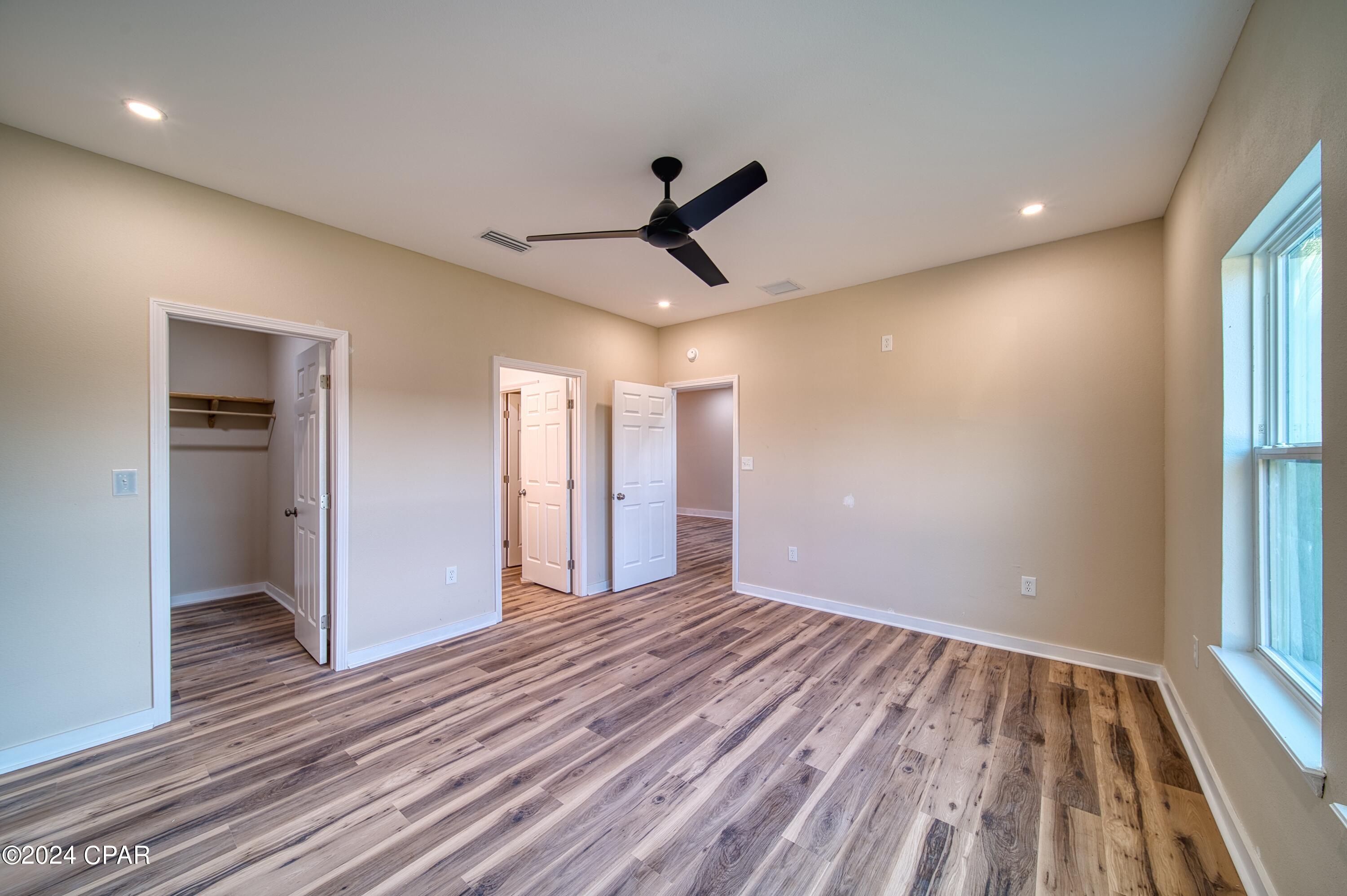 Towne & Country Lake Estates - Residential