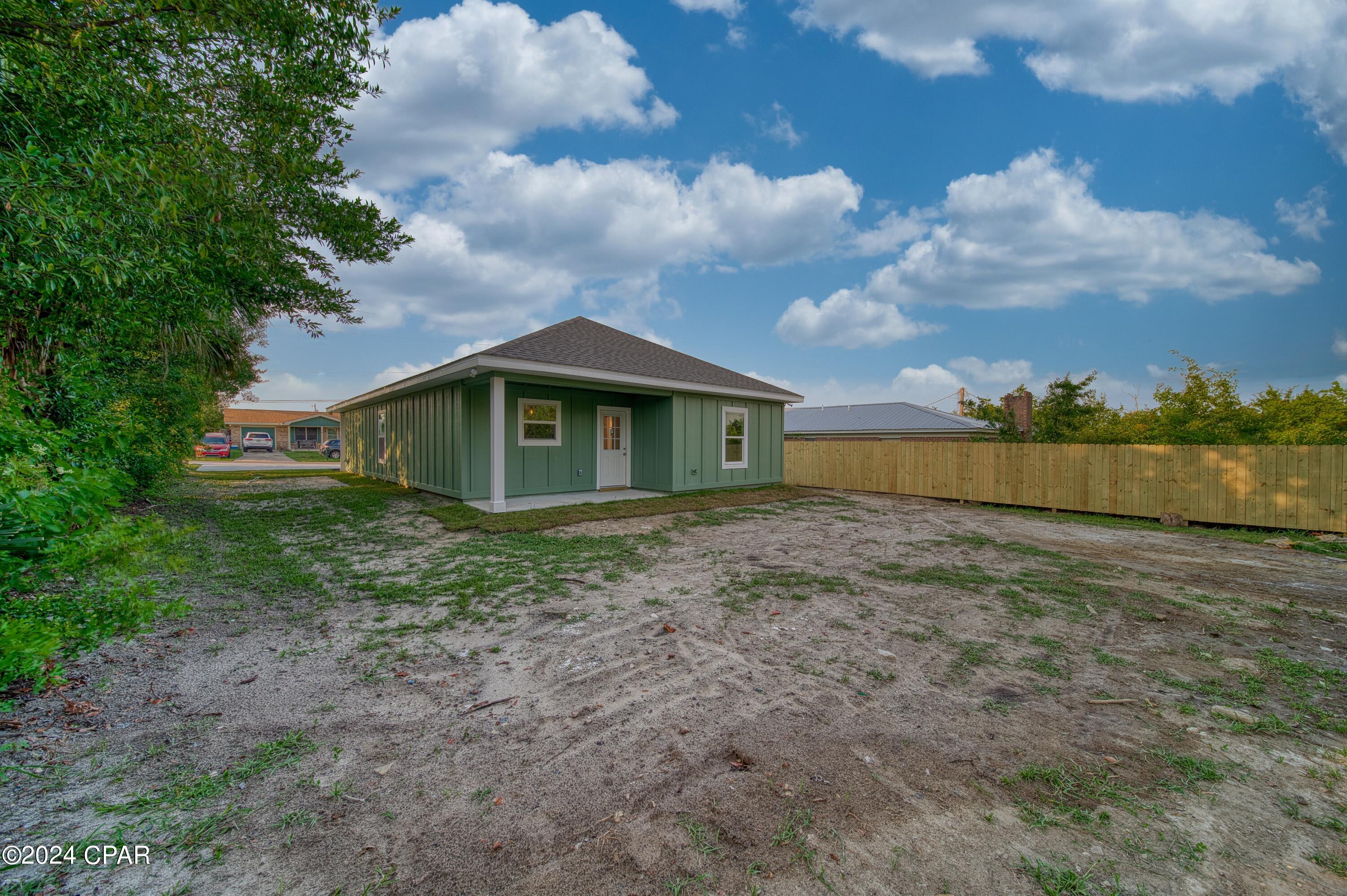 Towne & Country Lake Estates - Residential