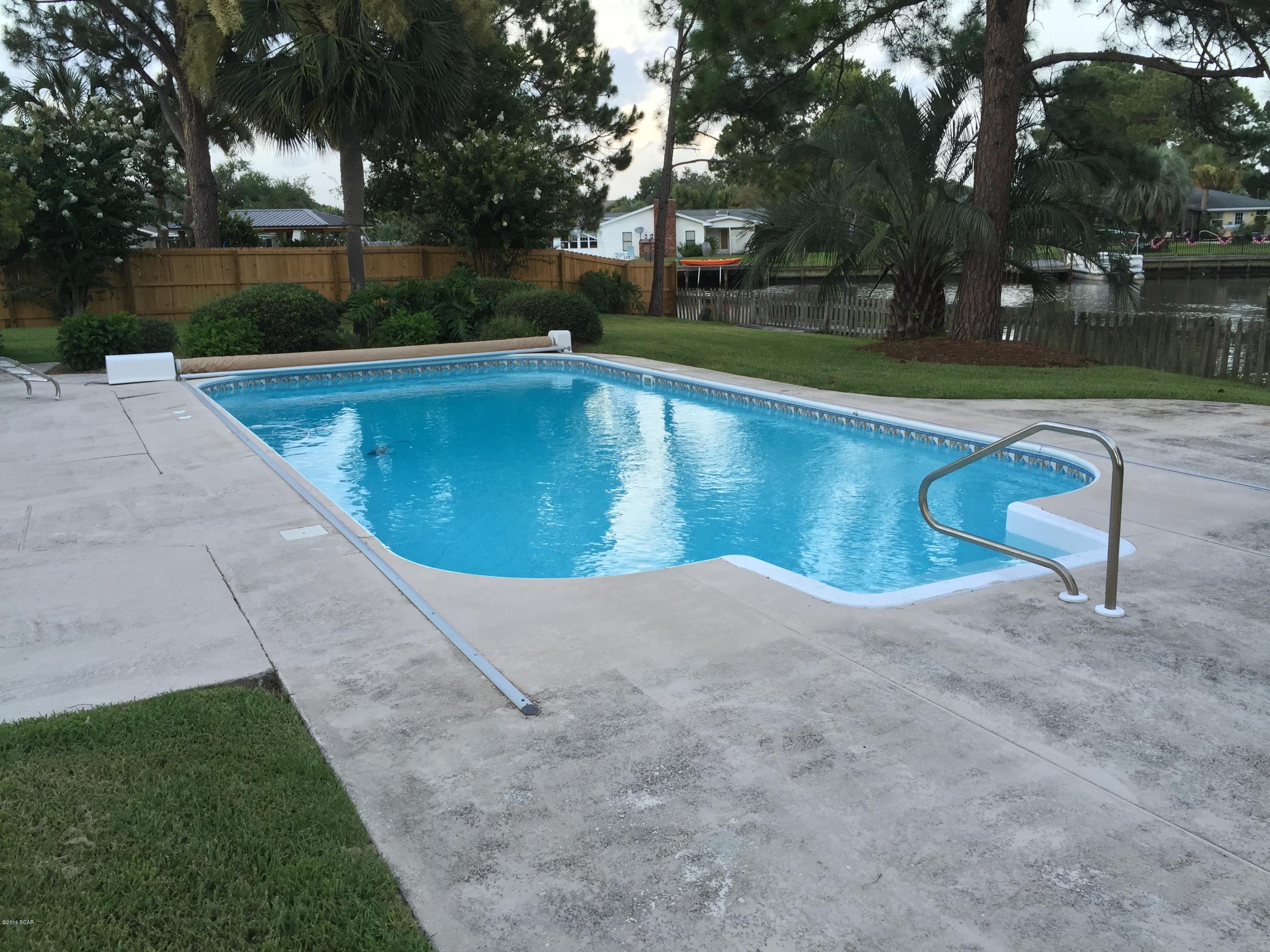 Baywood Shores Est Unit 5 - Residential