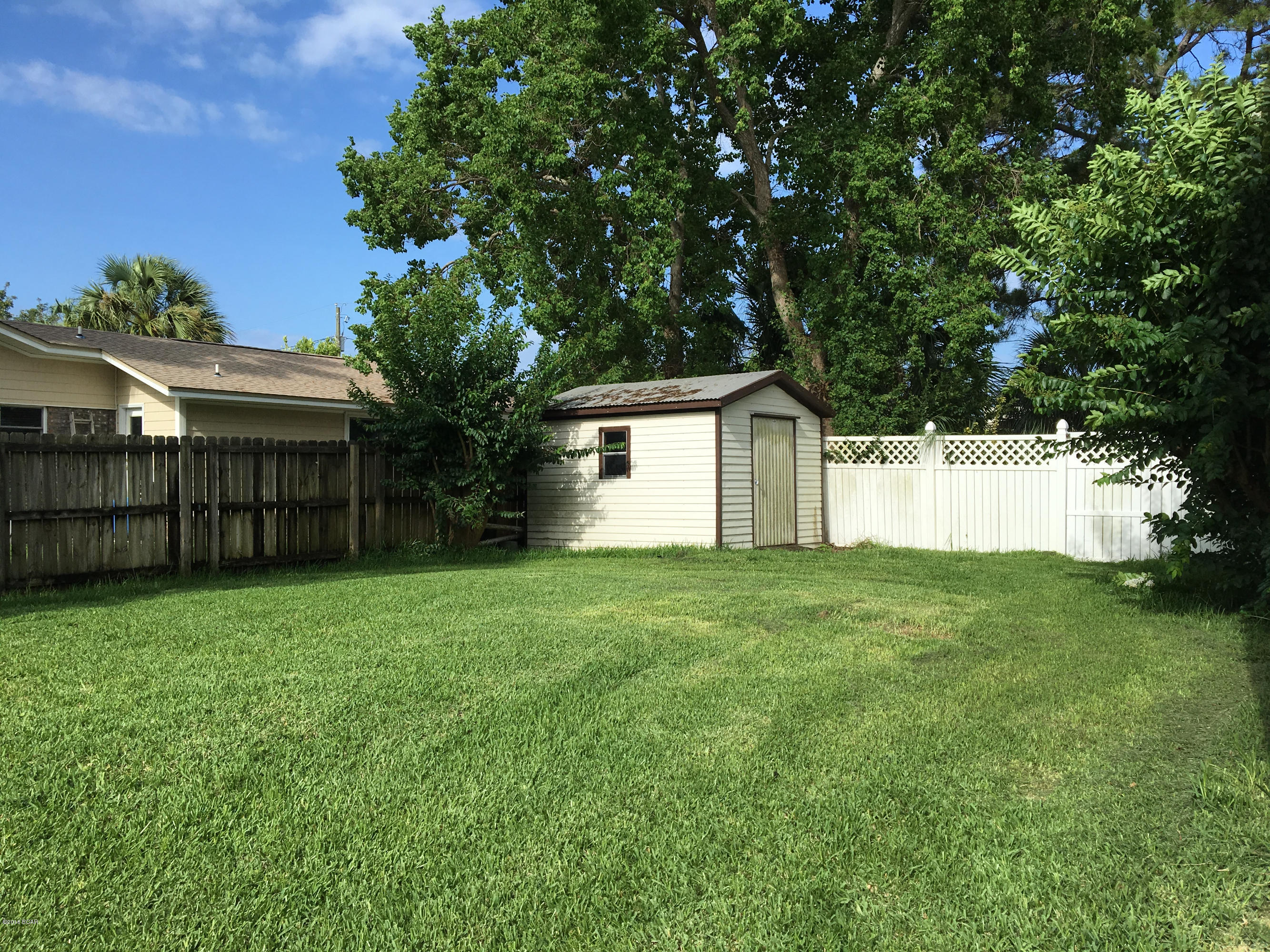 Baywood Shores Est Unit 5 - Residential