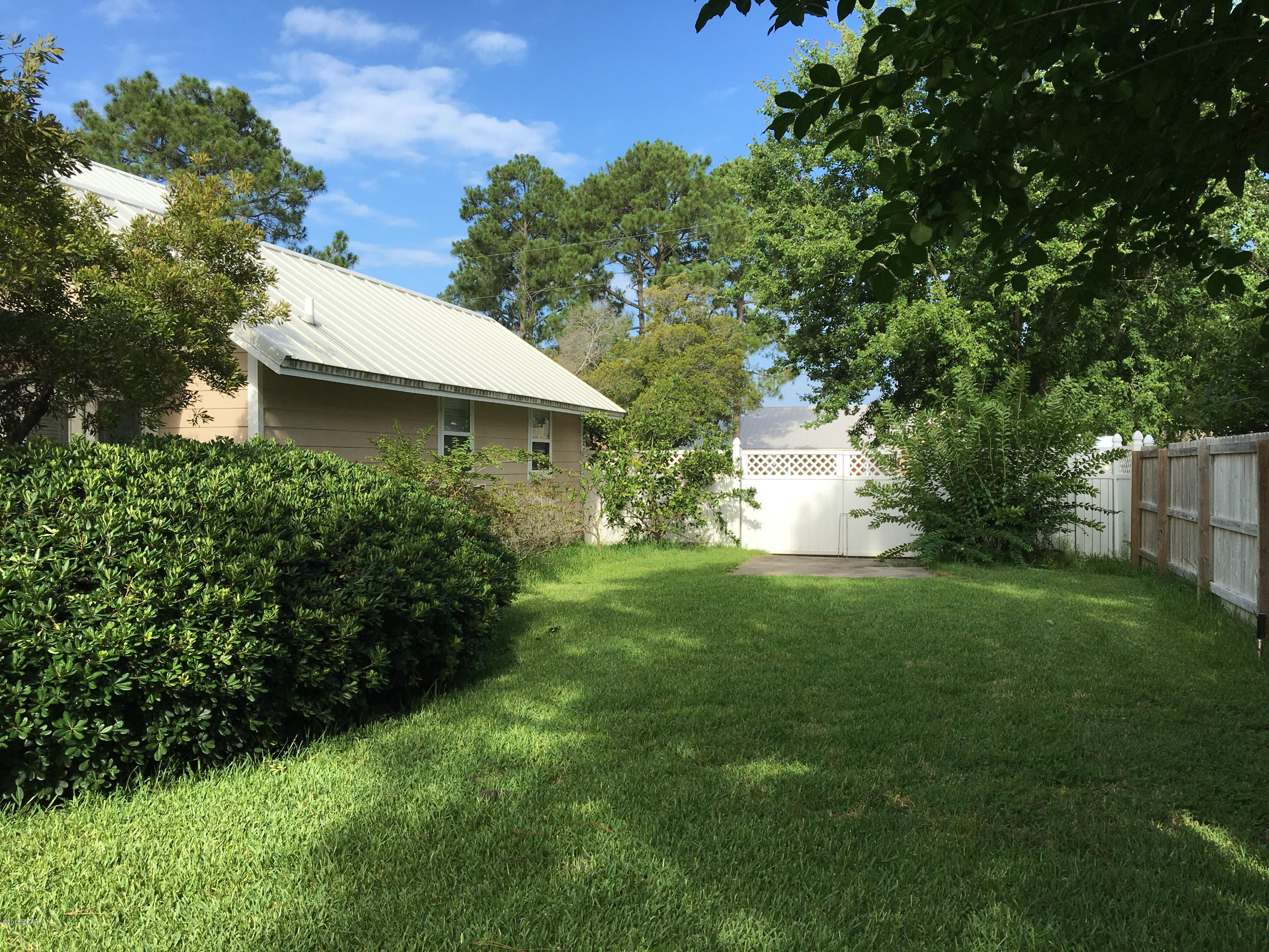 Baywood Shores Est Unit 5 - Residential