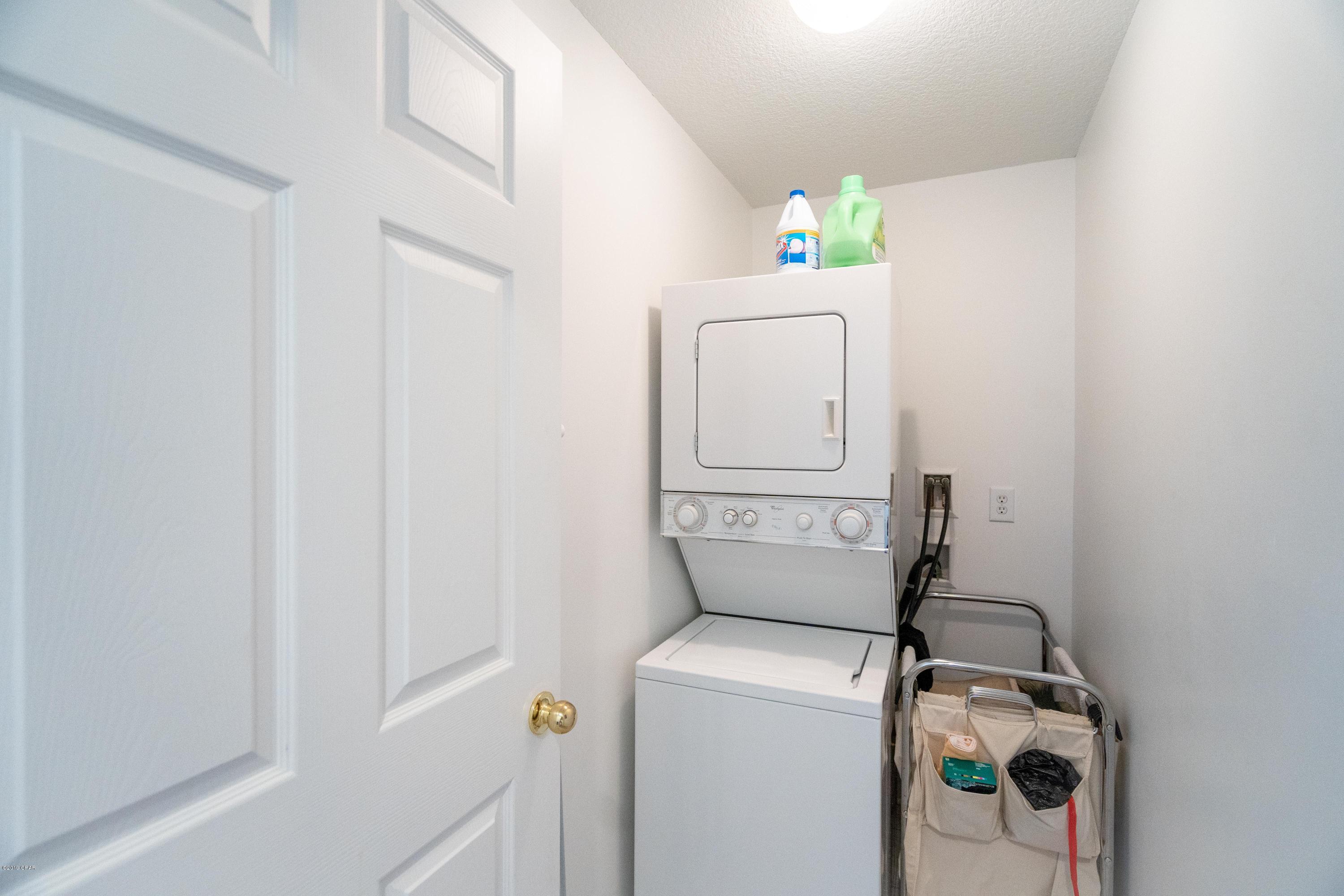 Tropic Winds - Residential