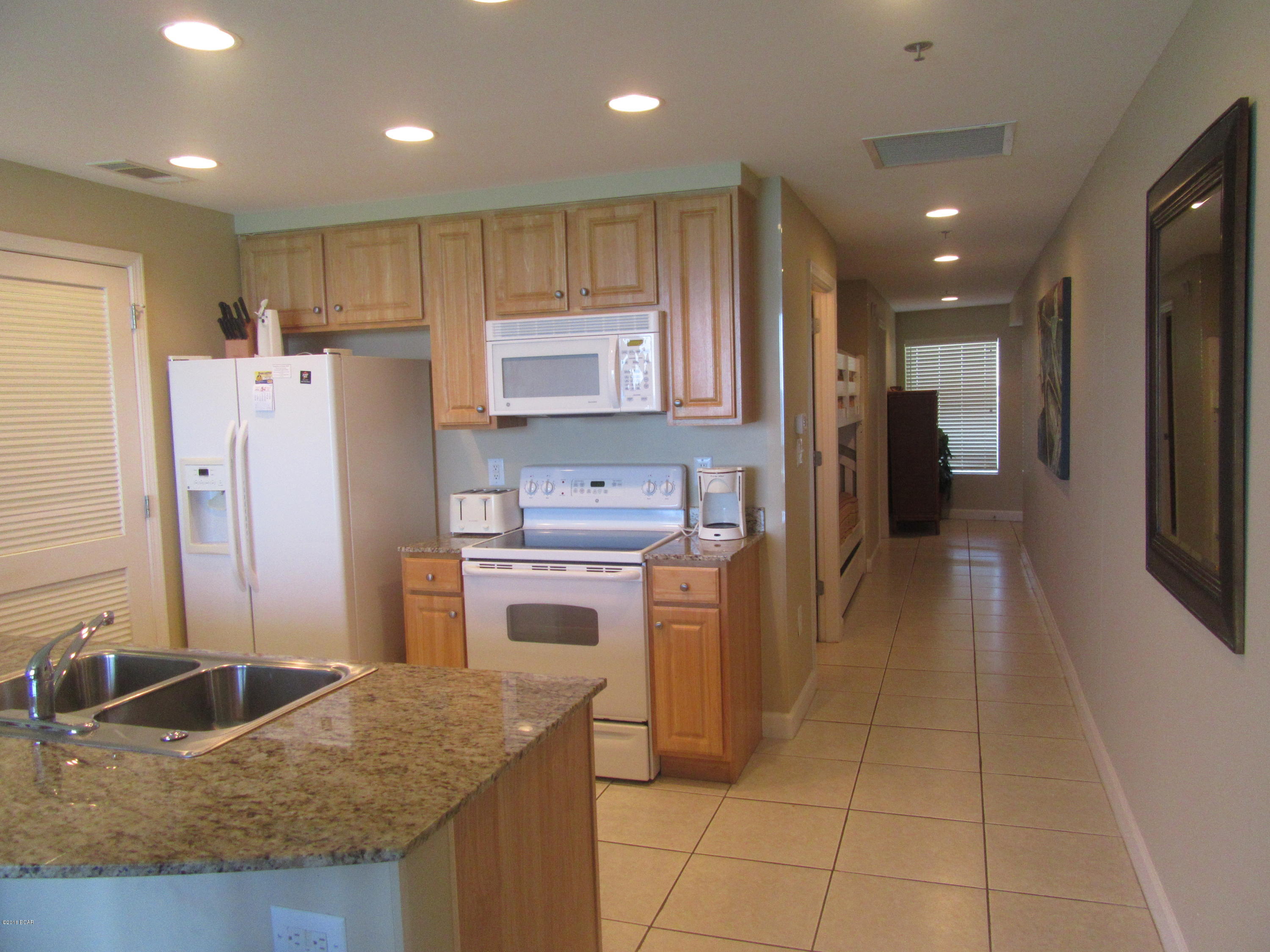 Splash Condo - Residential