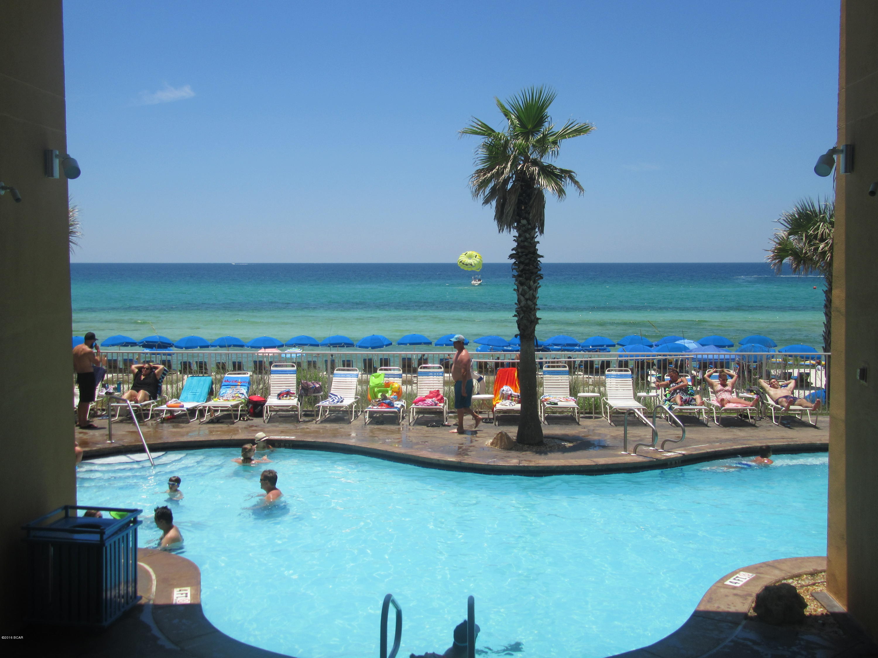 Splash Condo - Residential