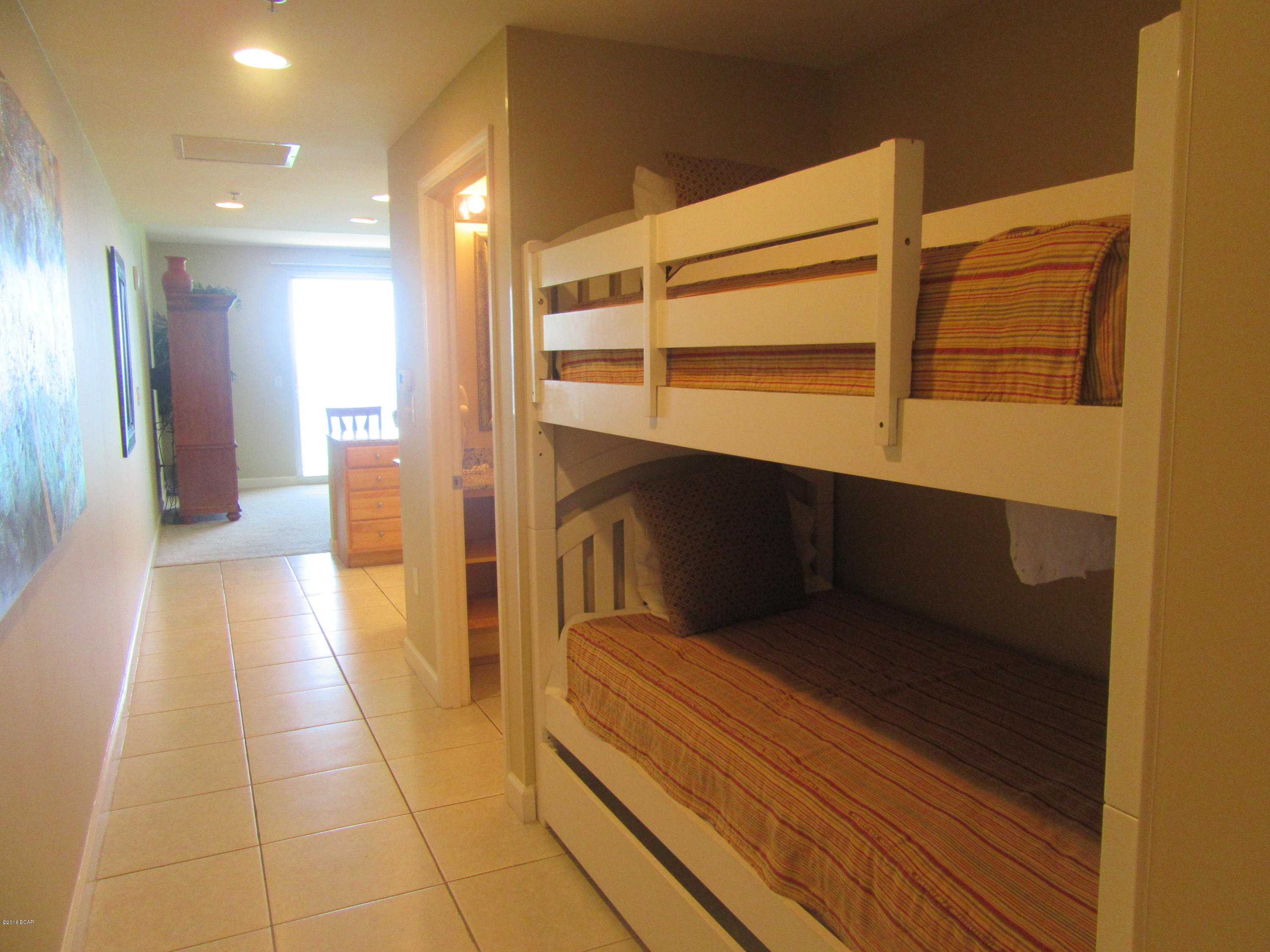 Splash Condo - Residential