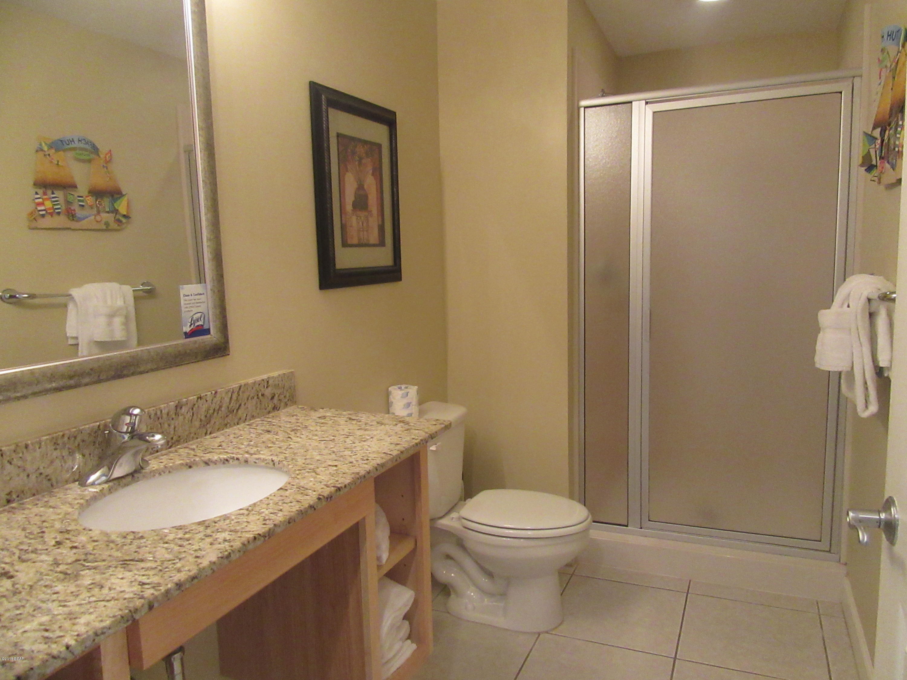 Splash Condo - Residential