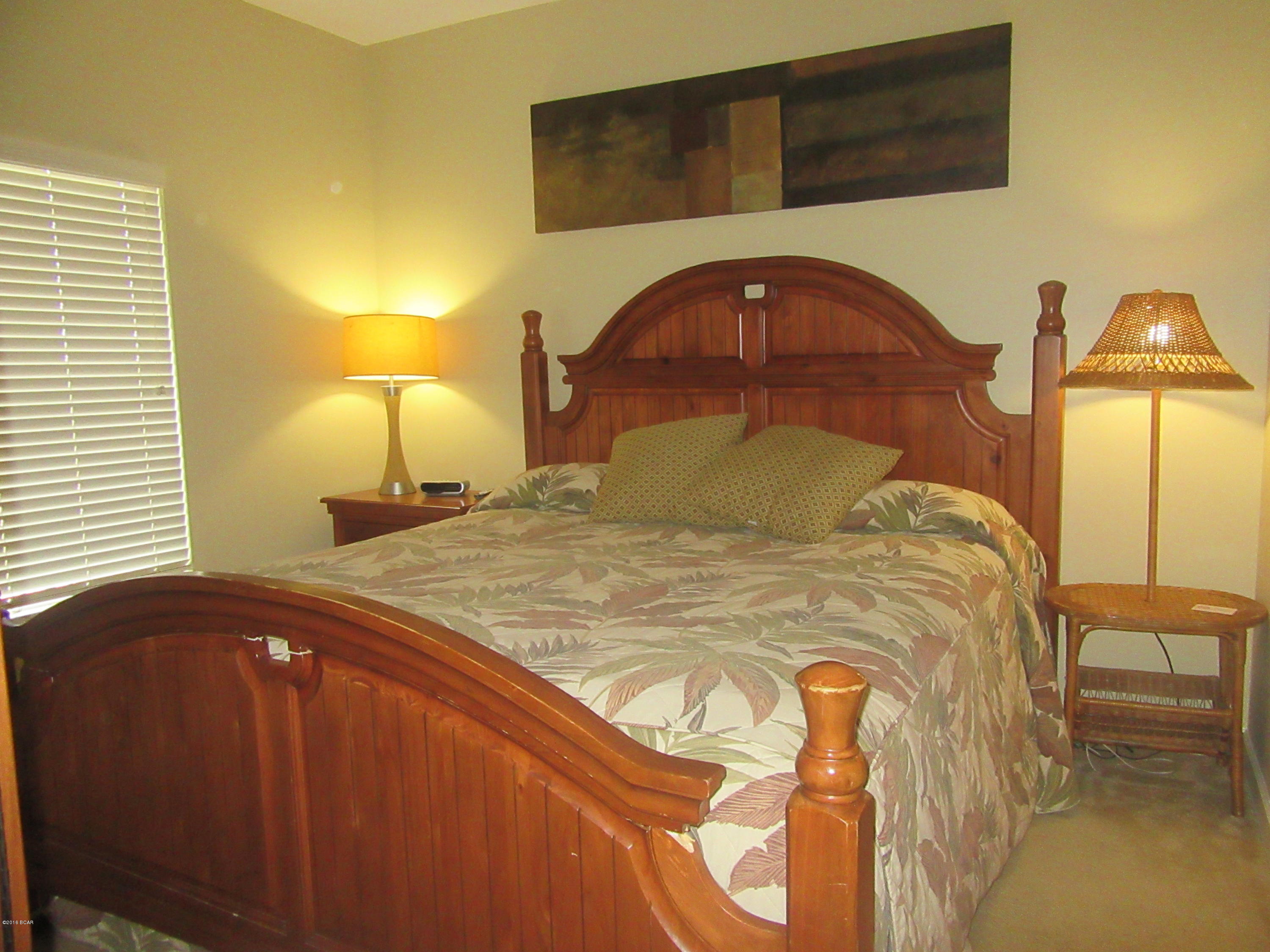 Splash Condo - Residential