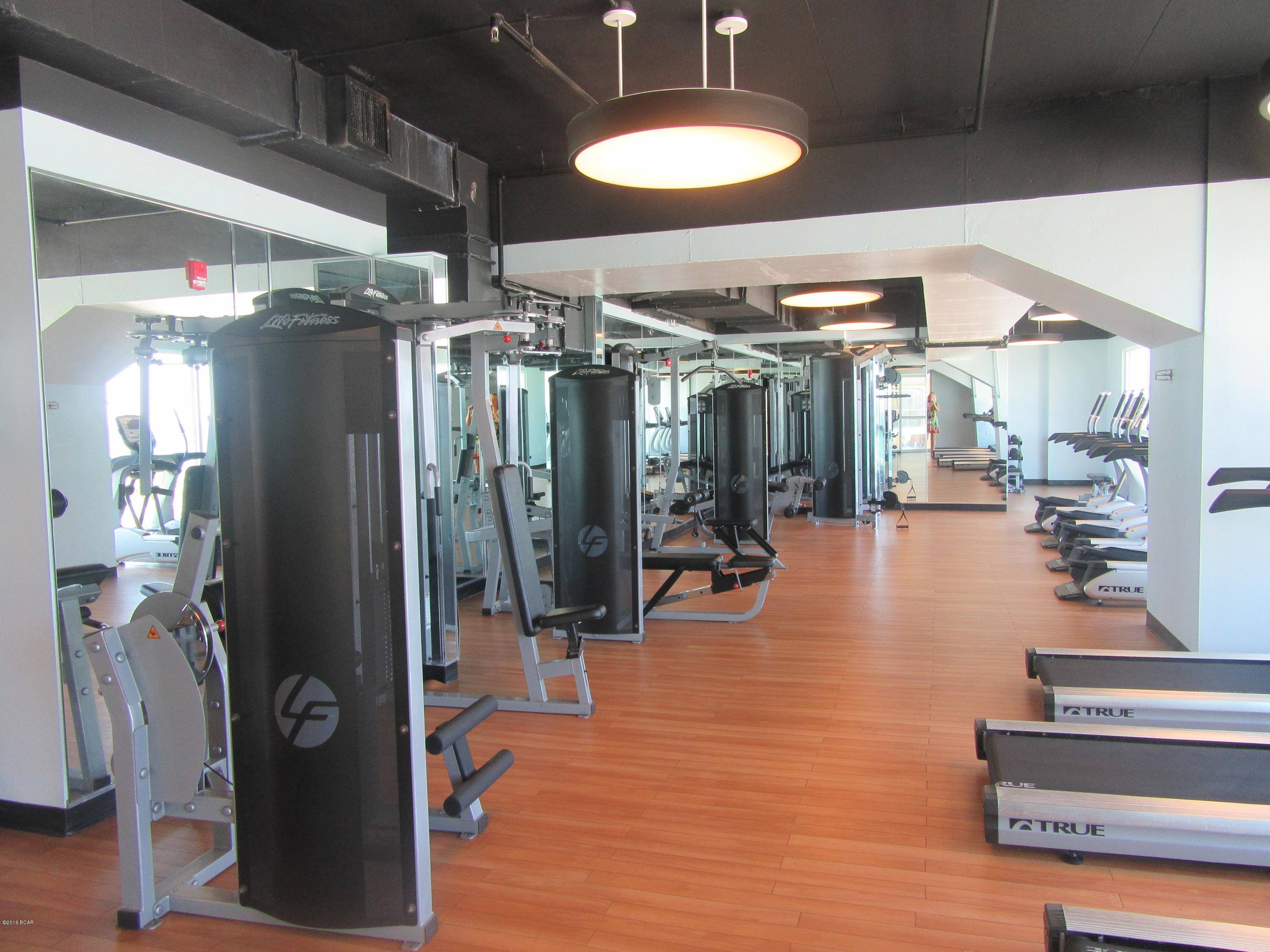 Splash Condo - Residential