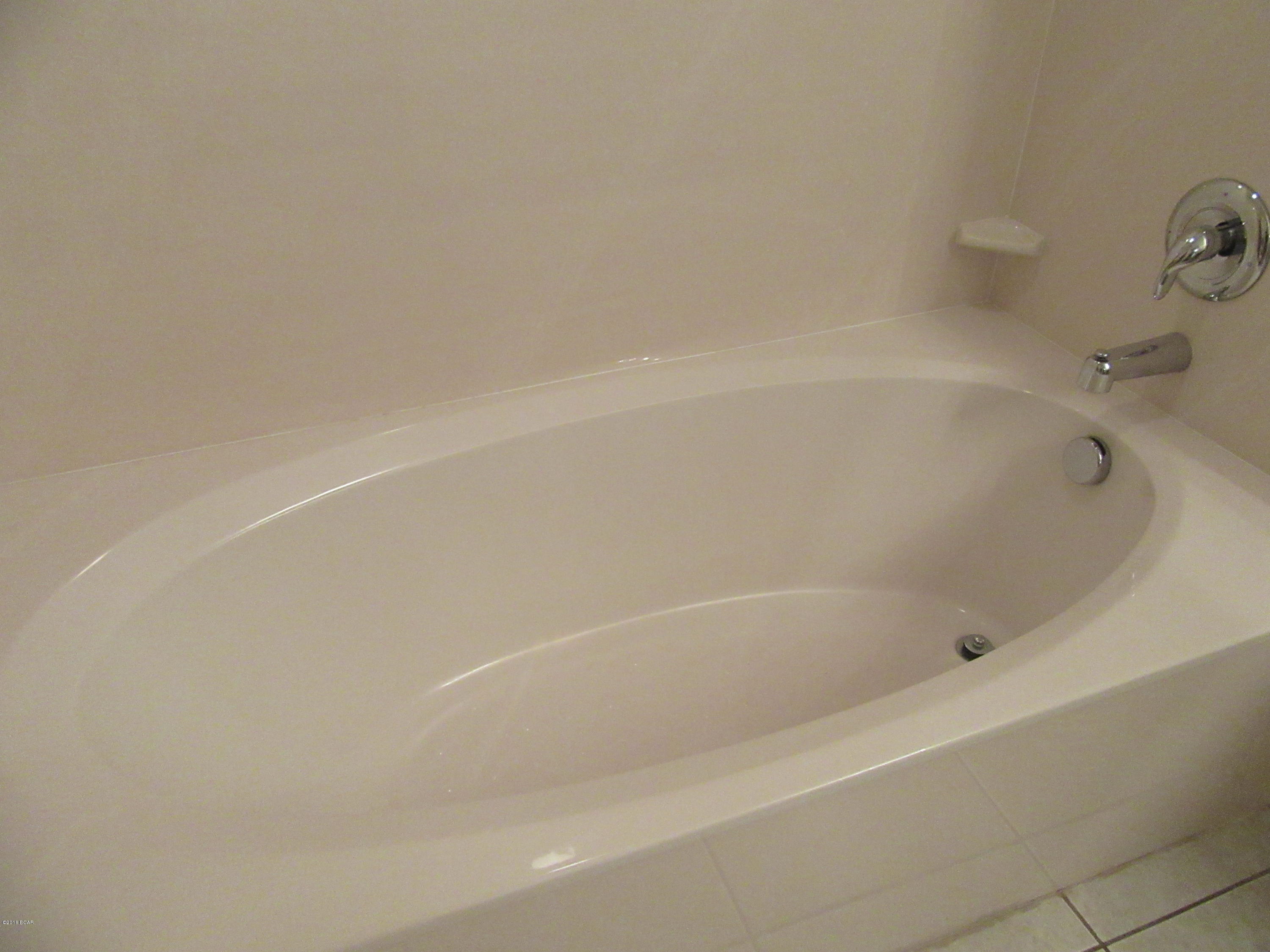 Splash Condo - Residential