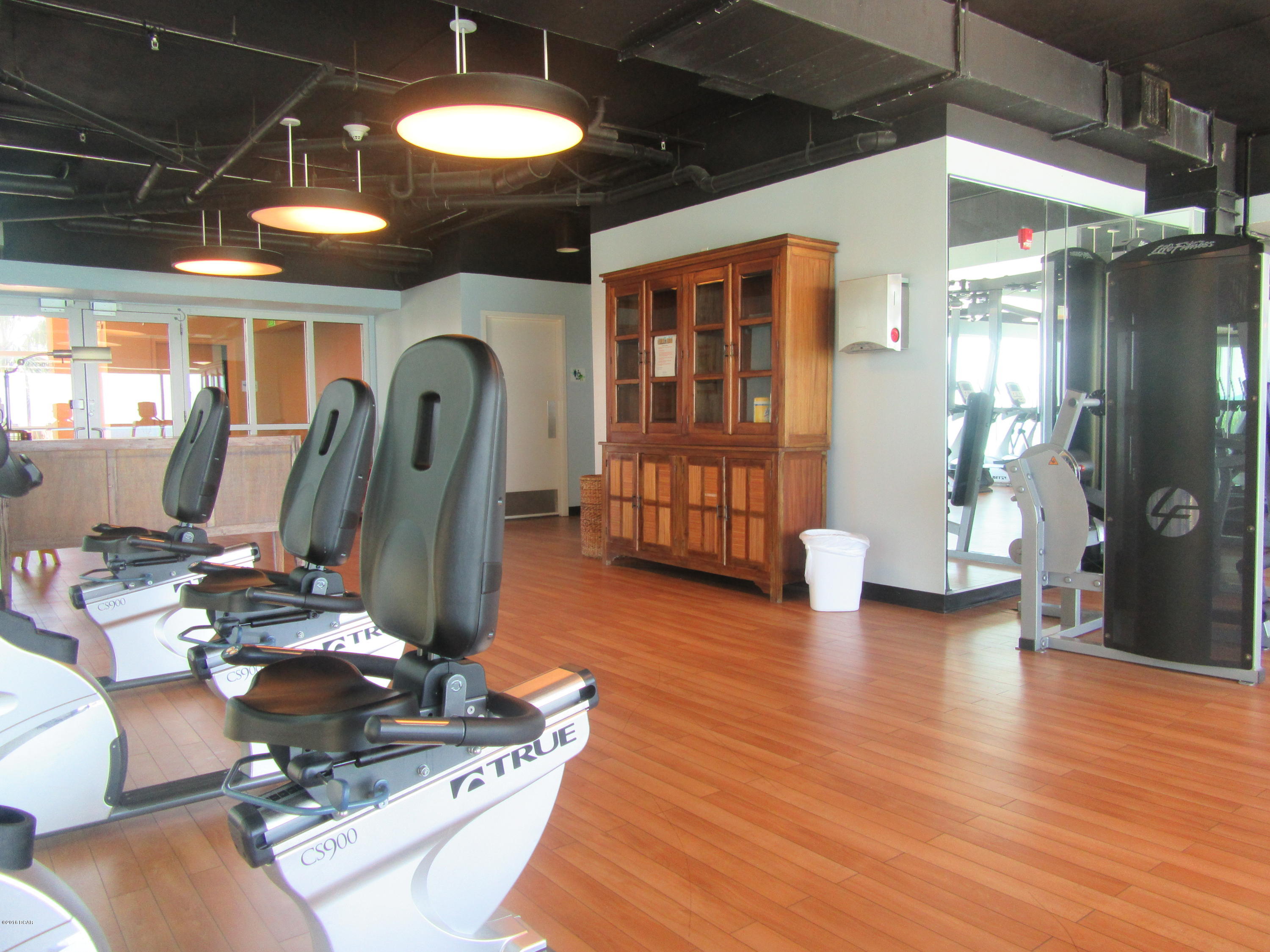 Splash Condo - Residential