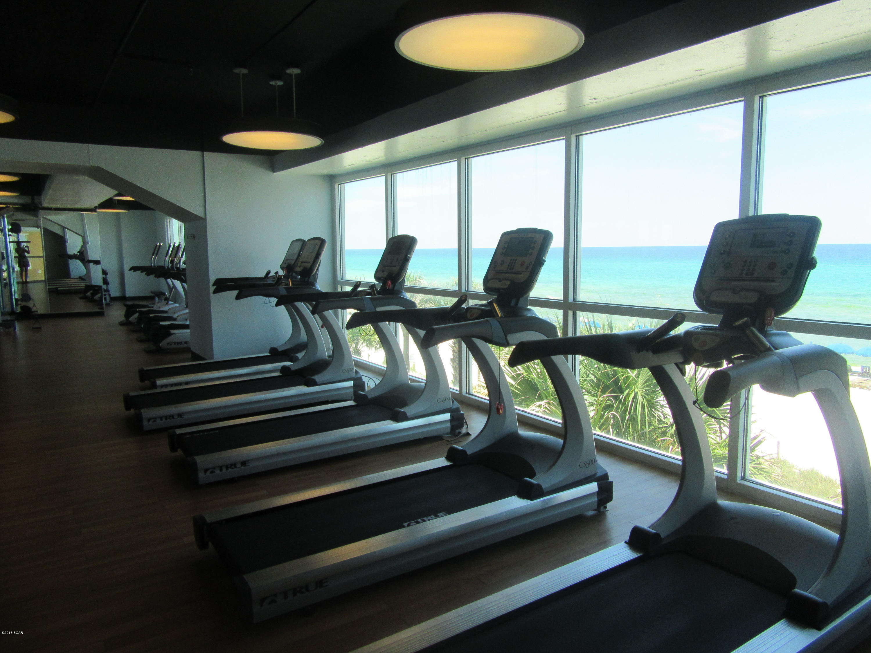 Splash Condo - Residential