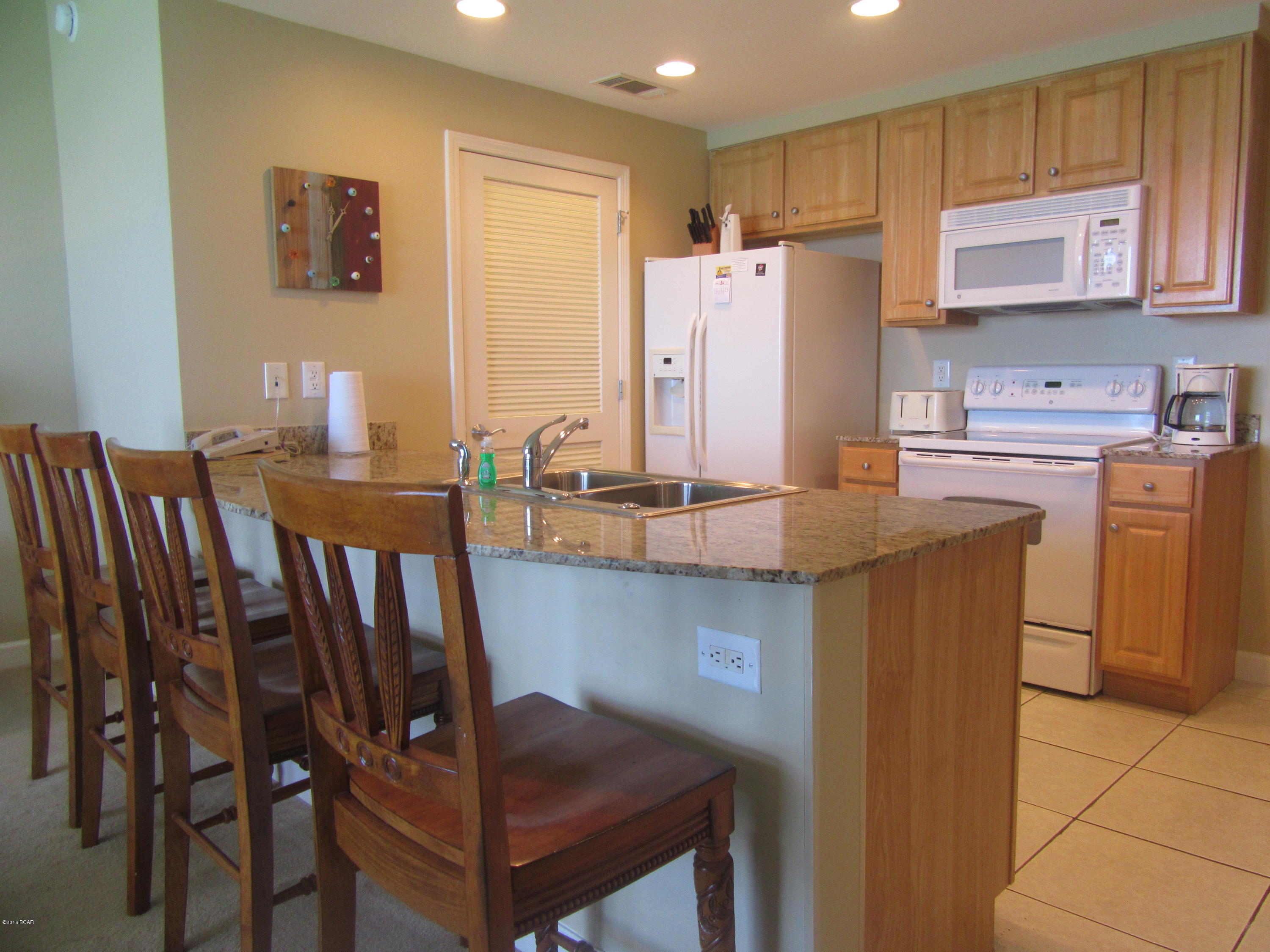 Splash Condo - Residential