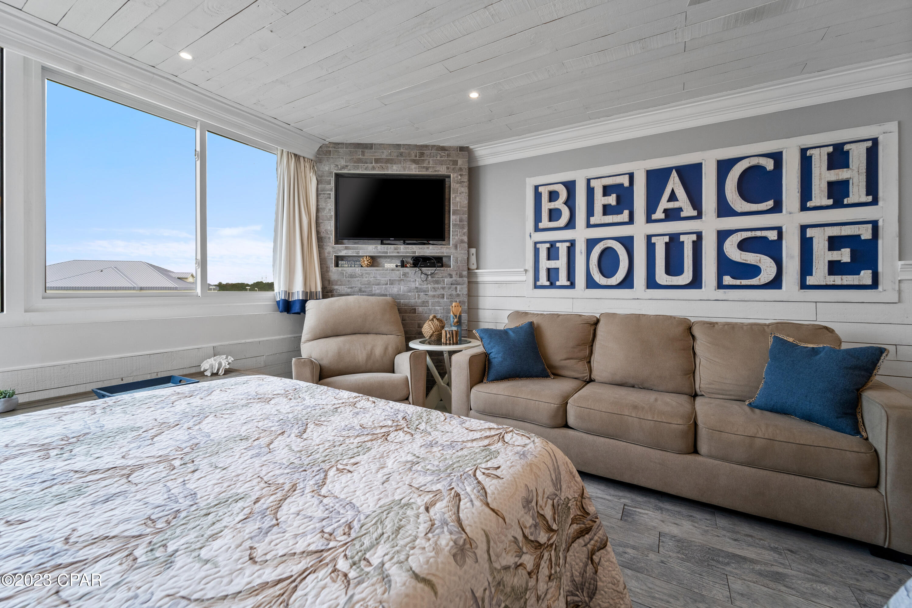 Top Of The Gulf Condo. - Residential