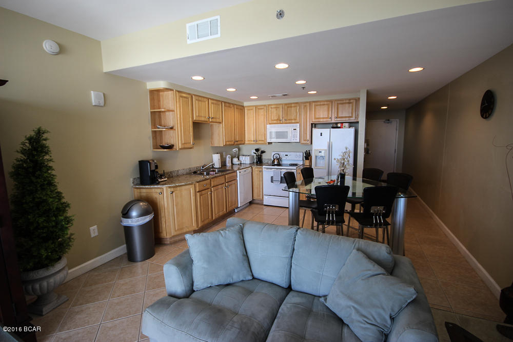 Splash Condo - Residential