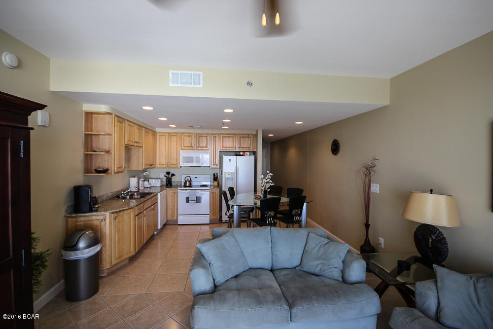 Splash Condo - Residential