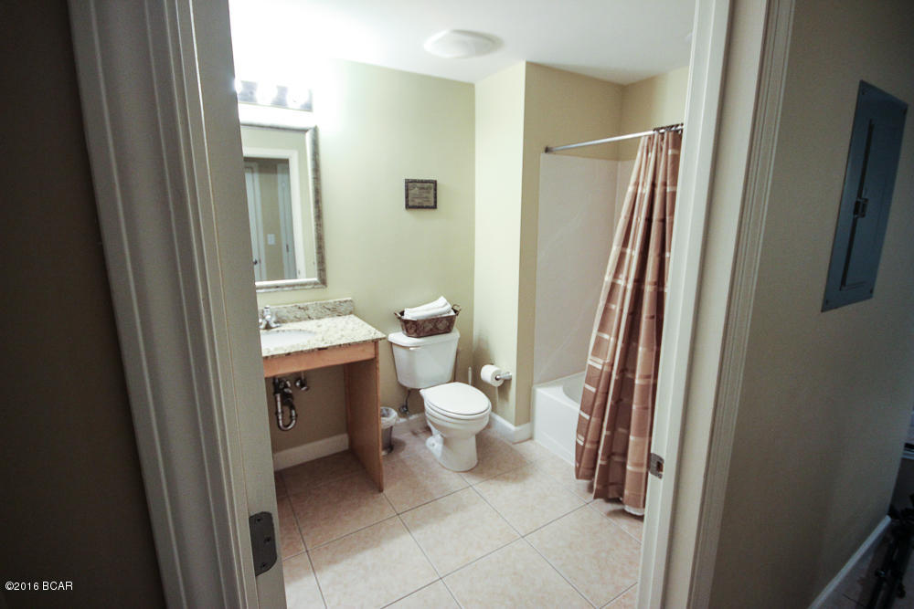 Splash Condo - Residential