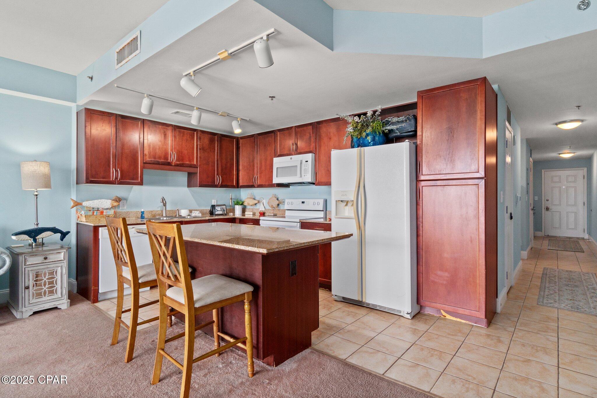 Laketown Wharf - Residential