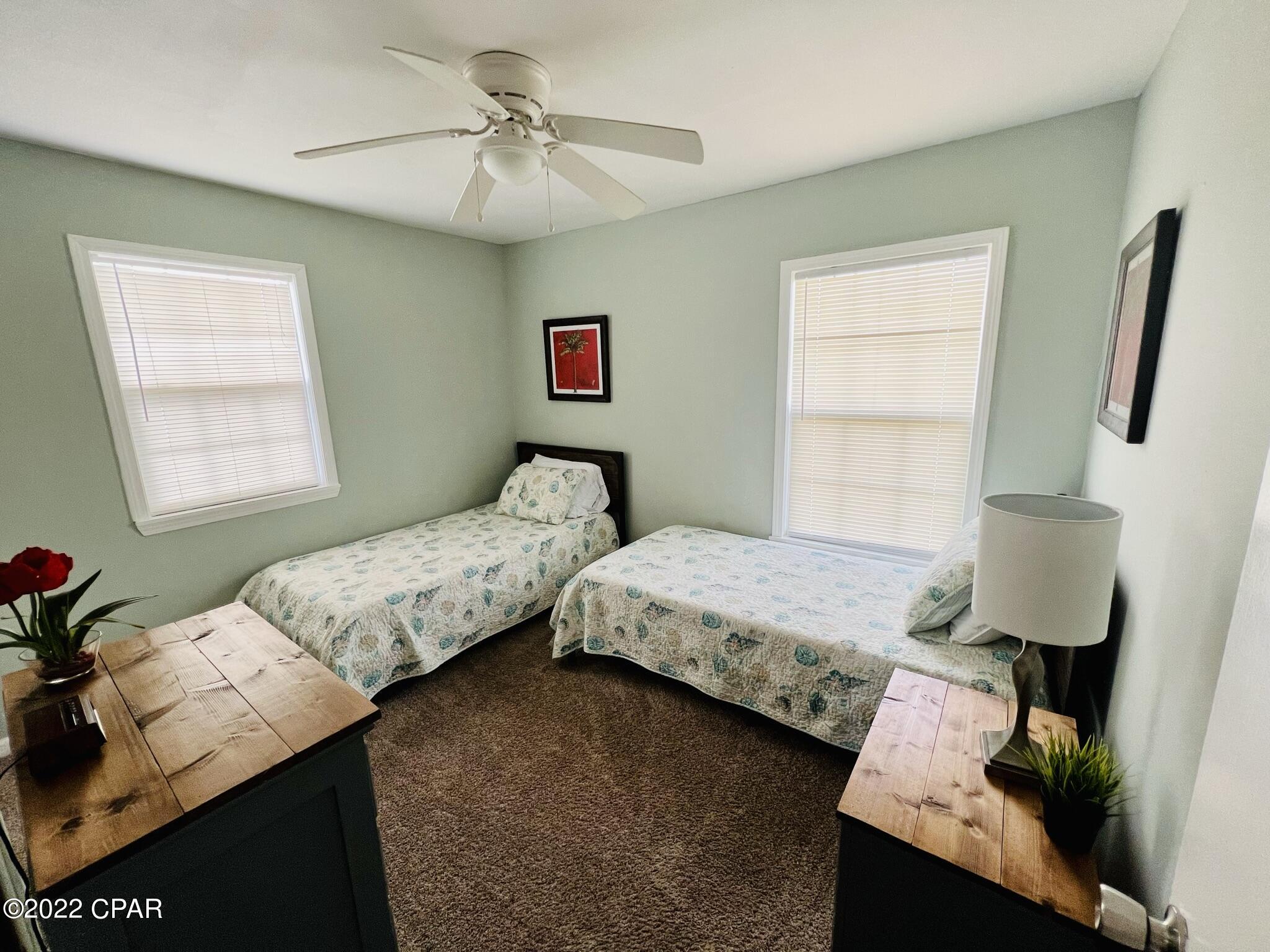 Laguna Beach Plaza - Residential