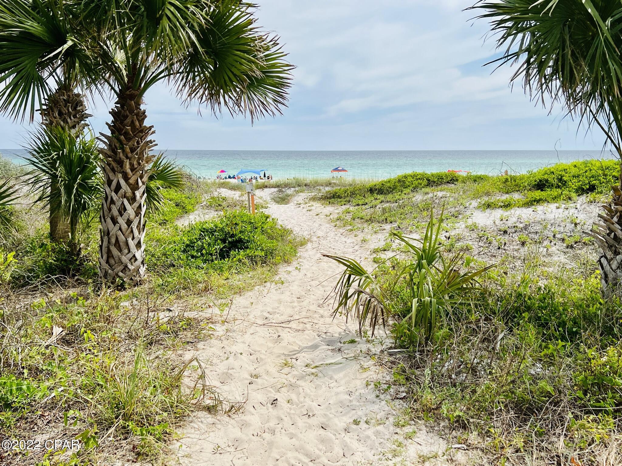 Laguna Beach Plaza - Residential