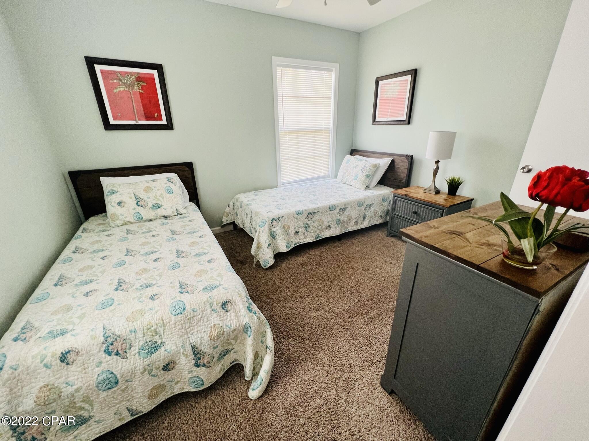 Laguna Beach Plaza - Residential