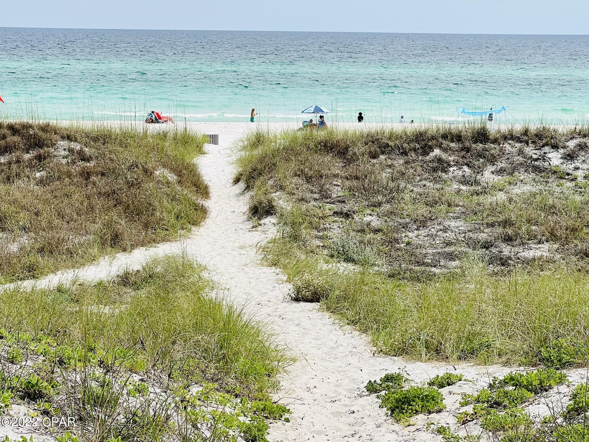 Laguna Beach Plaza - Residential