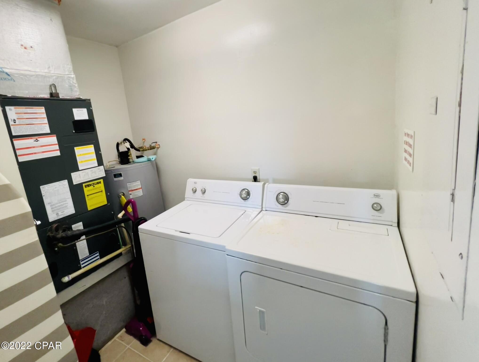 Laguna Beach Plaza - Residential