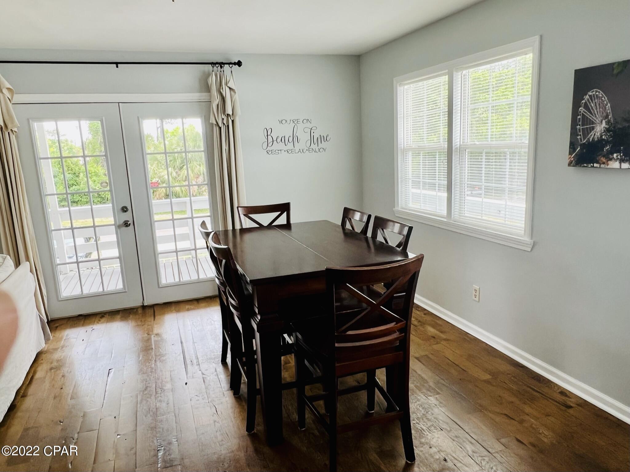 Laguna Beach Plaza - Residential