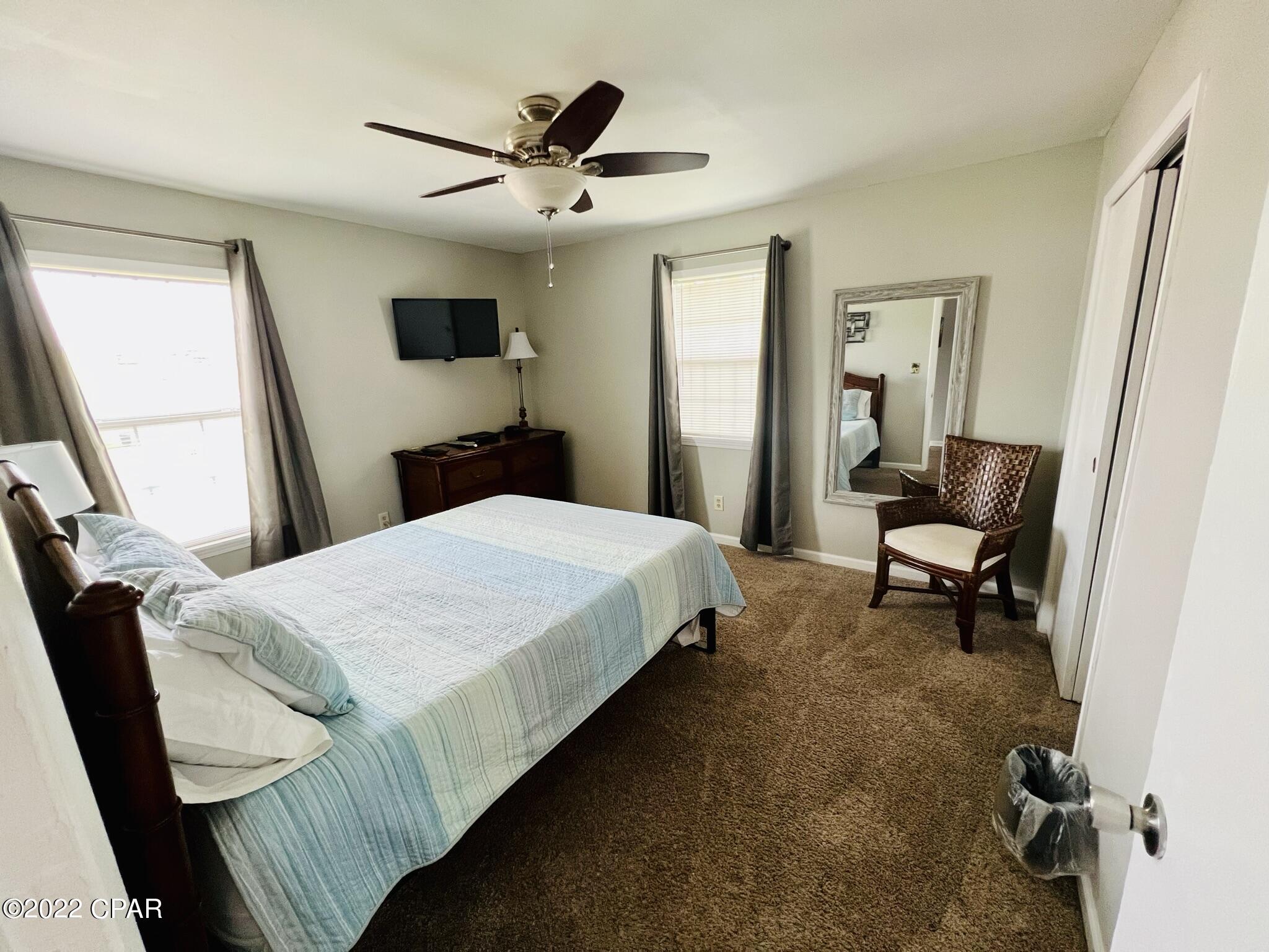 Laguna Beach Plaza - Residential