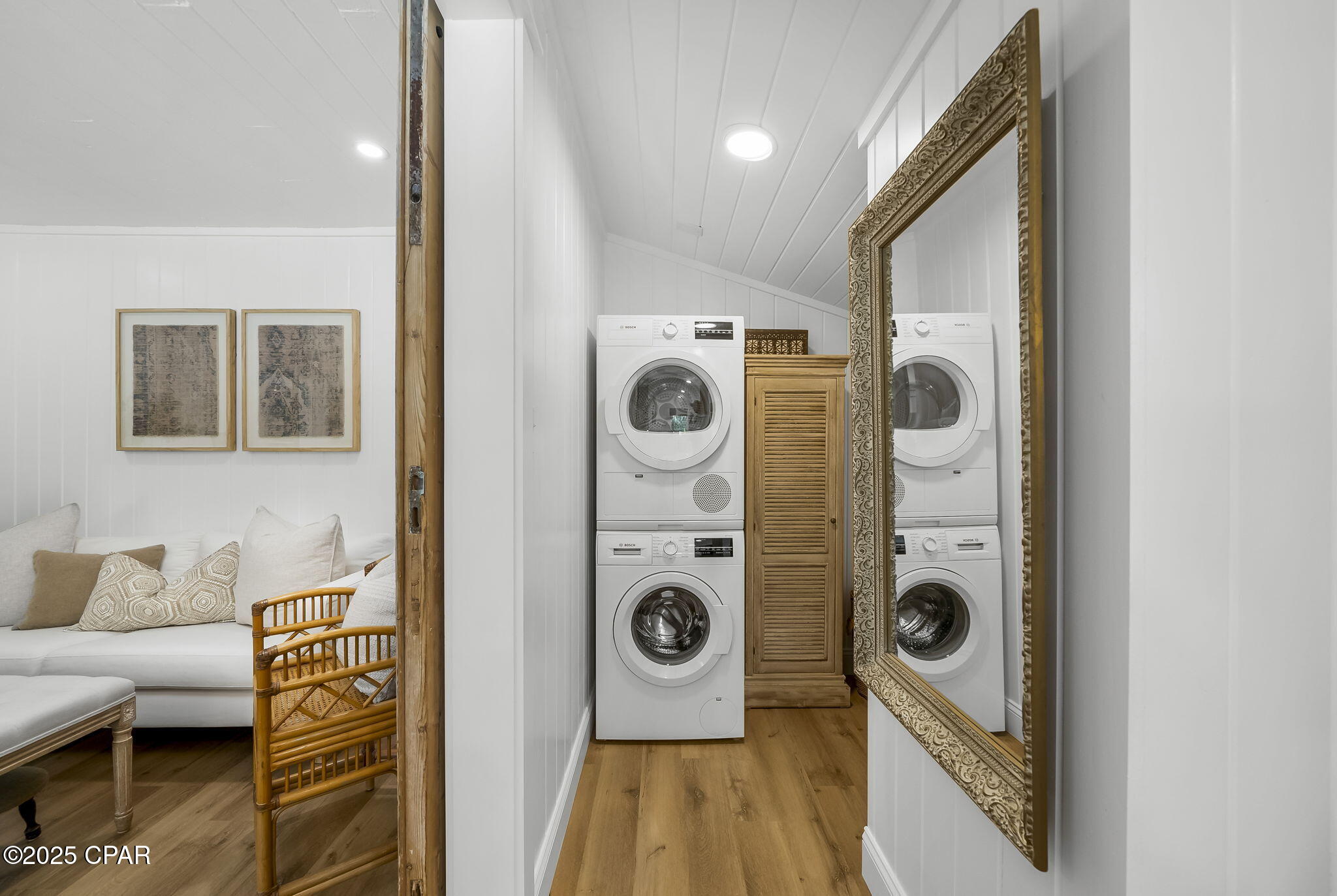 Laguna Beach Estates 1st Add - Residential