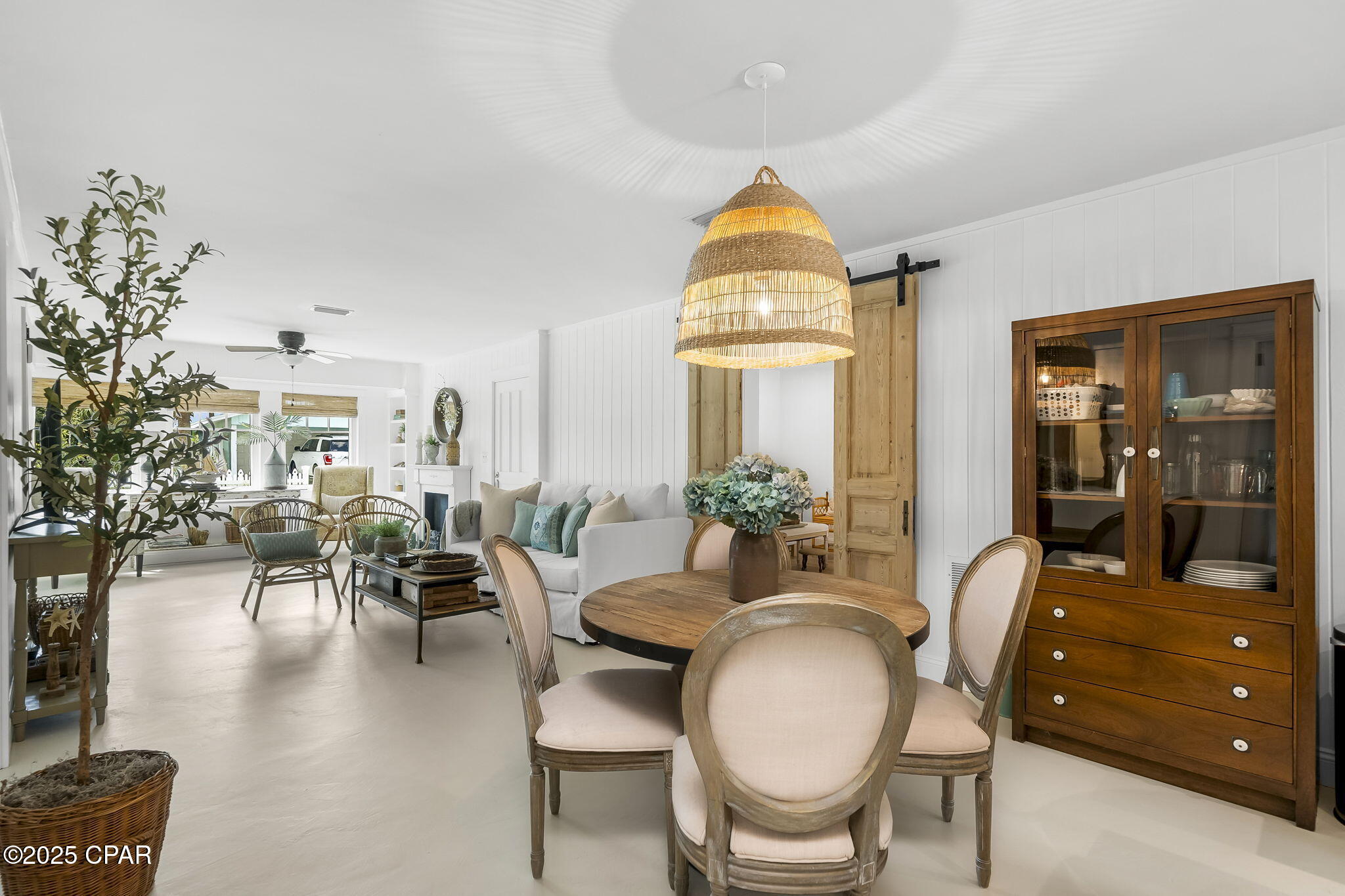 Laguna Beach Estates 1st Add - Residential