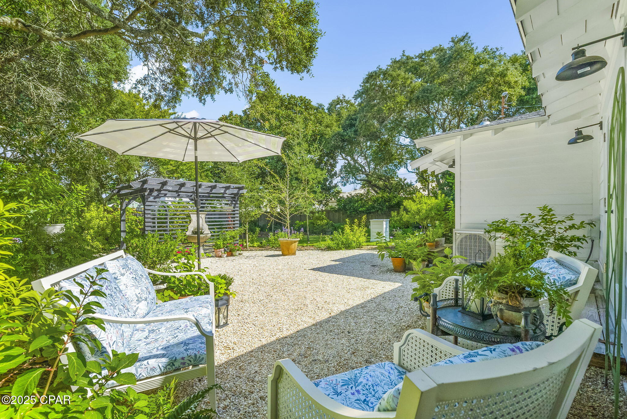 Laguna Beach Estates 1st Add - Residential