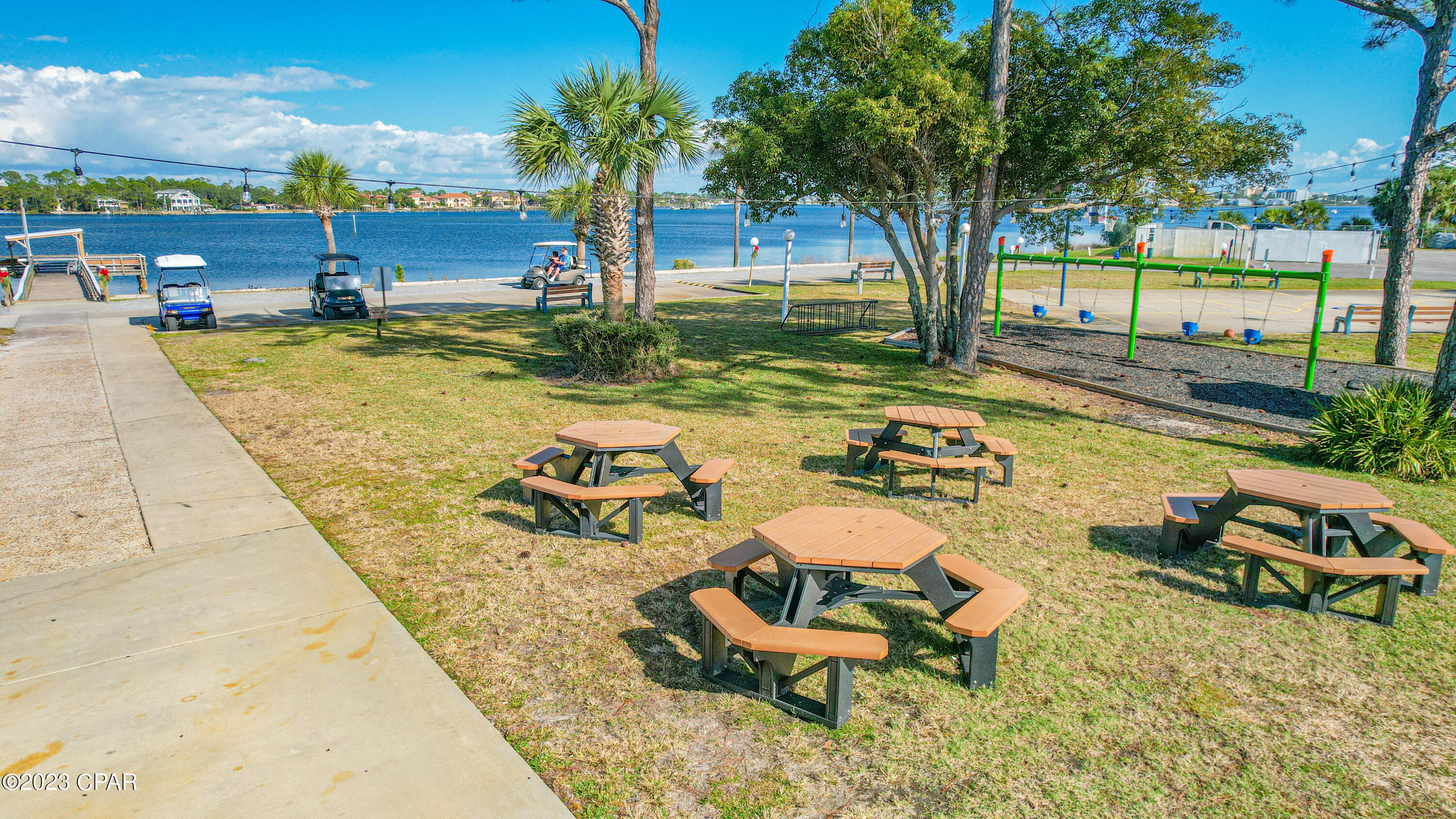 Venture Out Travel Trail - Residential