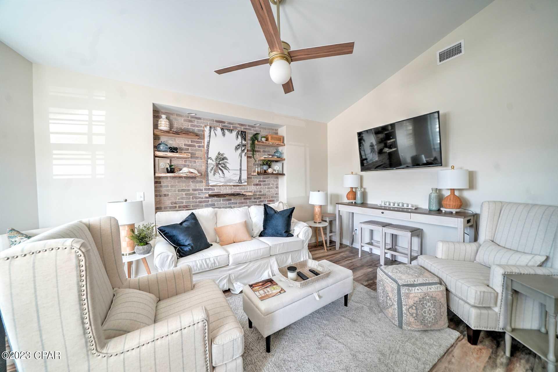 Venture Out Travel Trail - Residential