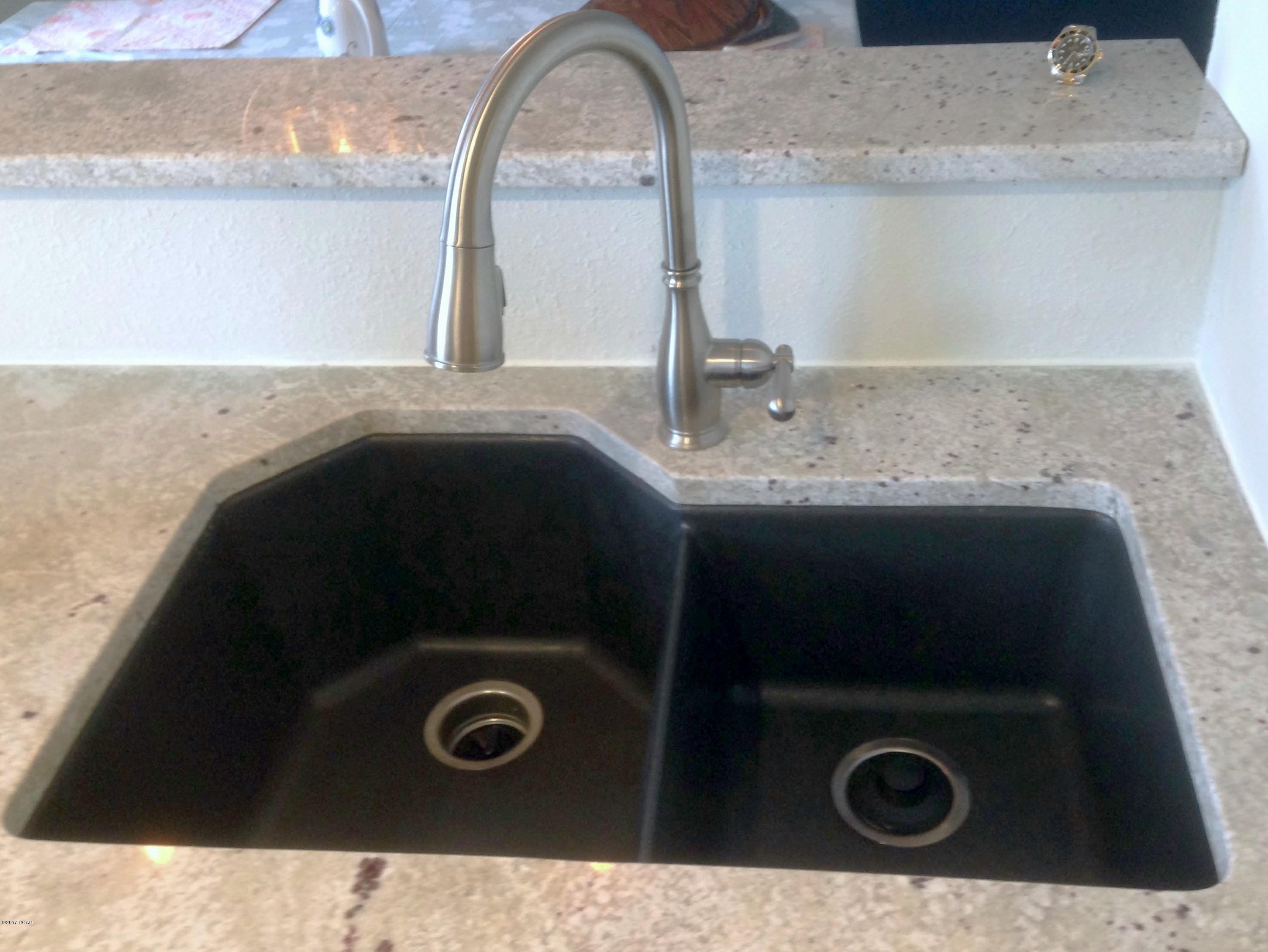 Palisades Condo Ph 1 - Residential