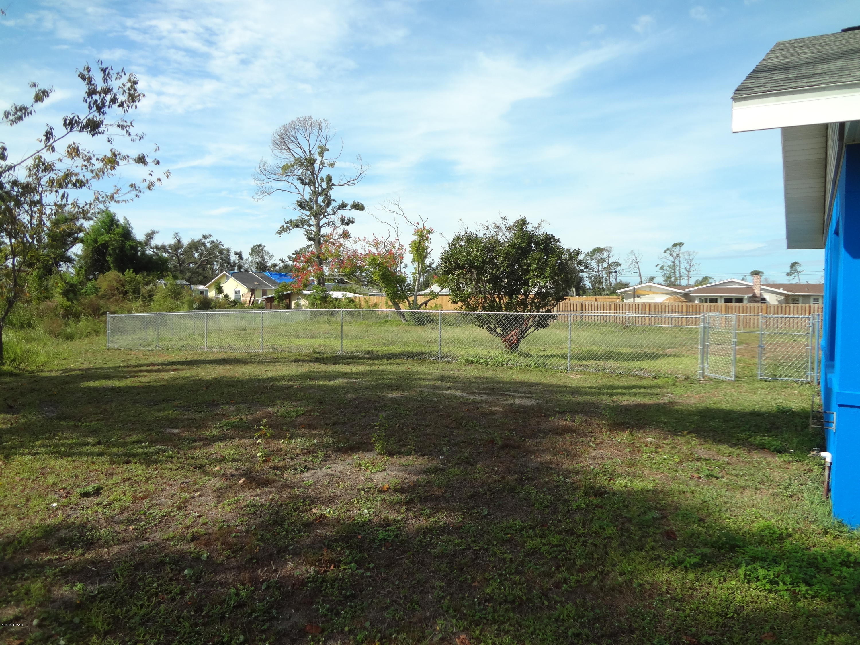 Pretty Bayou Hts 2nd - Residential