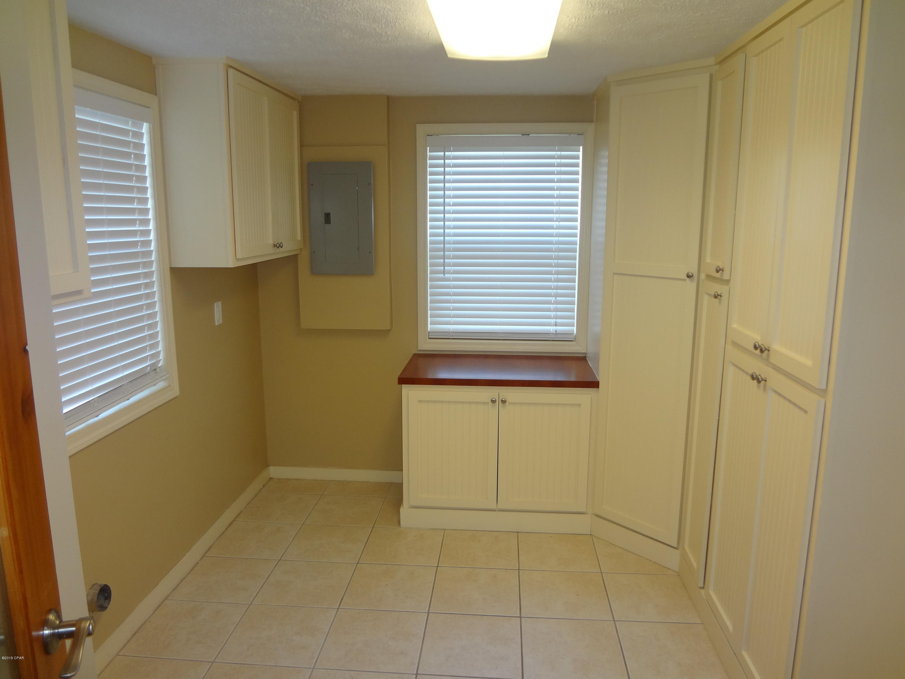 Pretty Bayou Hts 2nd - Residential