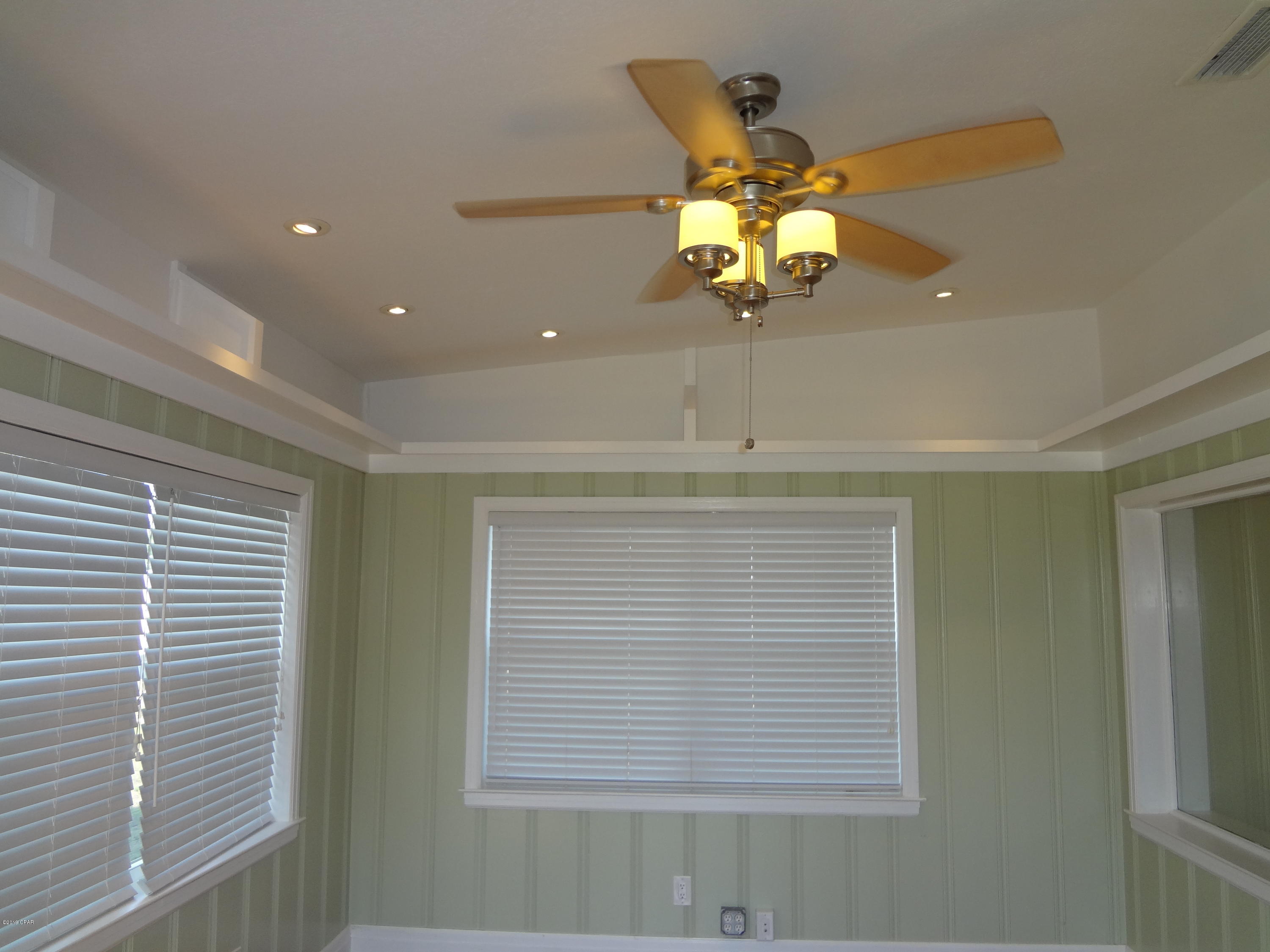 Pretty Bayou Hts 2nd - Residential