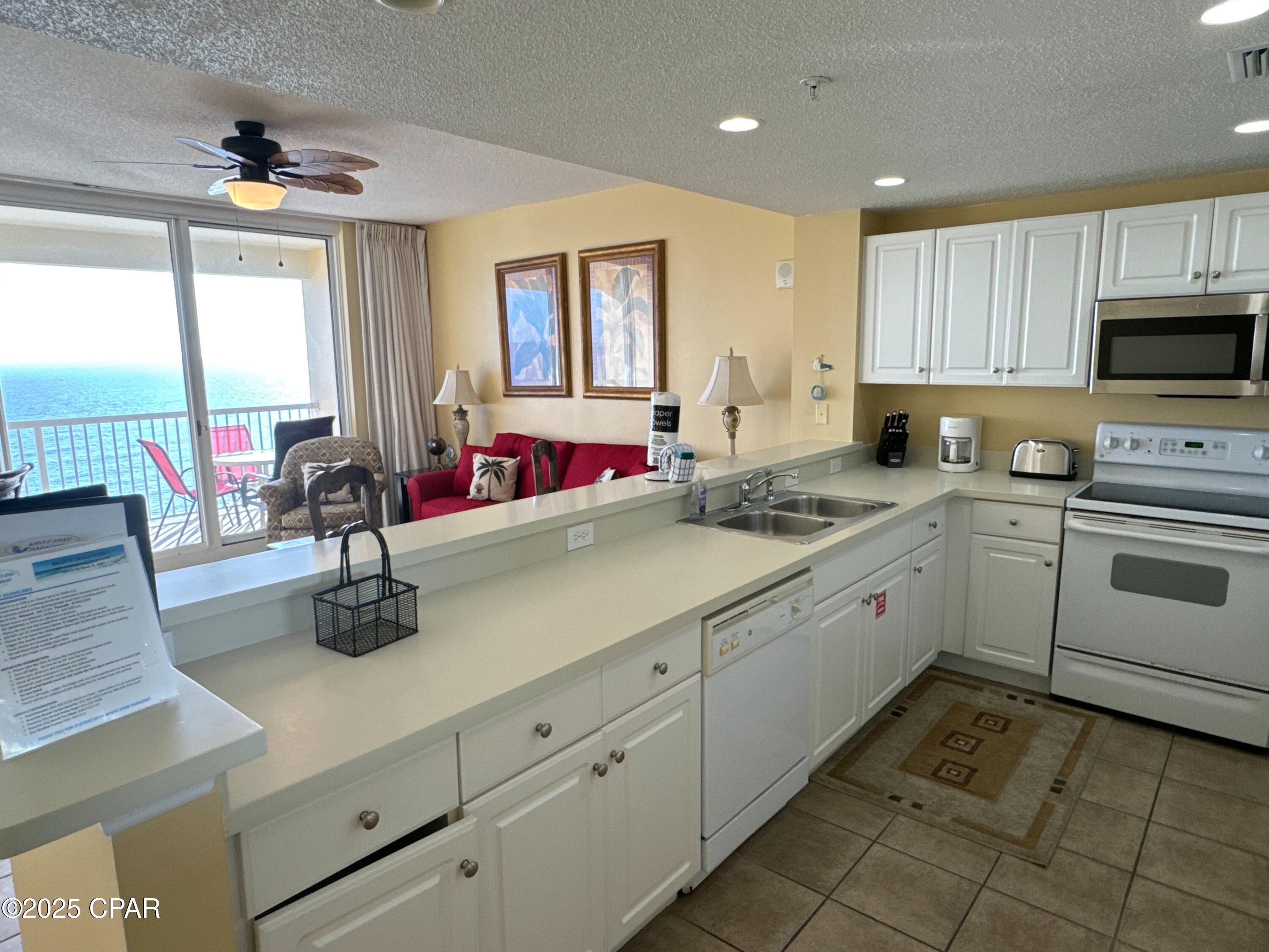 Majestic Beach Tower I - Residential