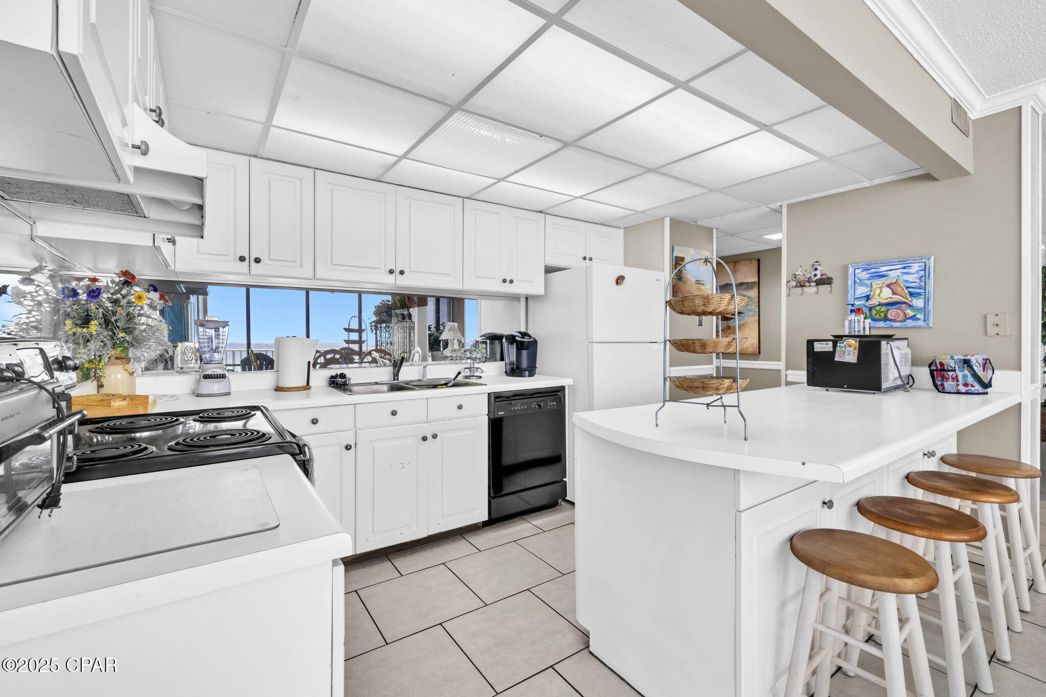 Leeward/Windward Condo - Residential